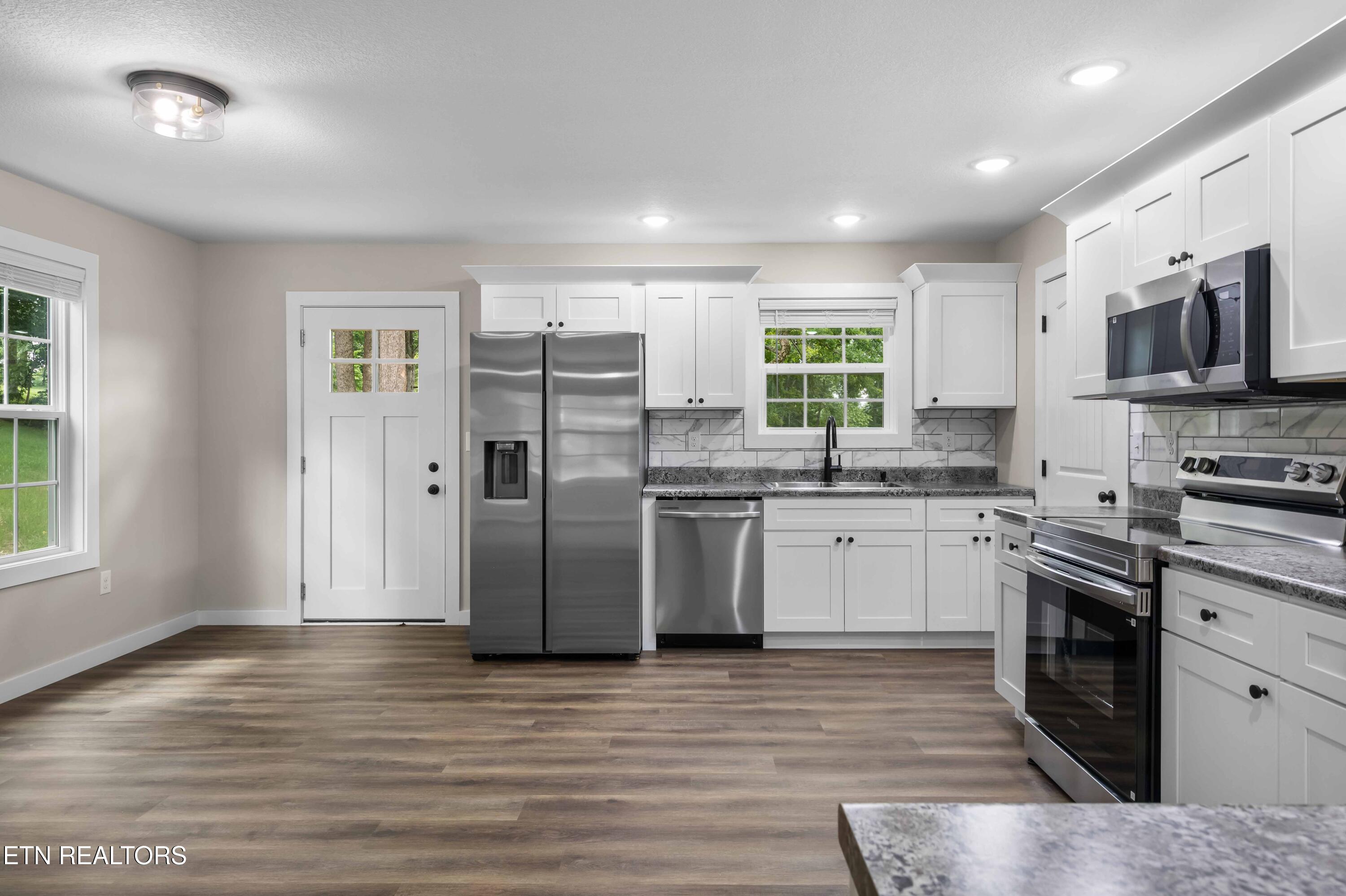 391 Summit Drive Speedwell TN 37870