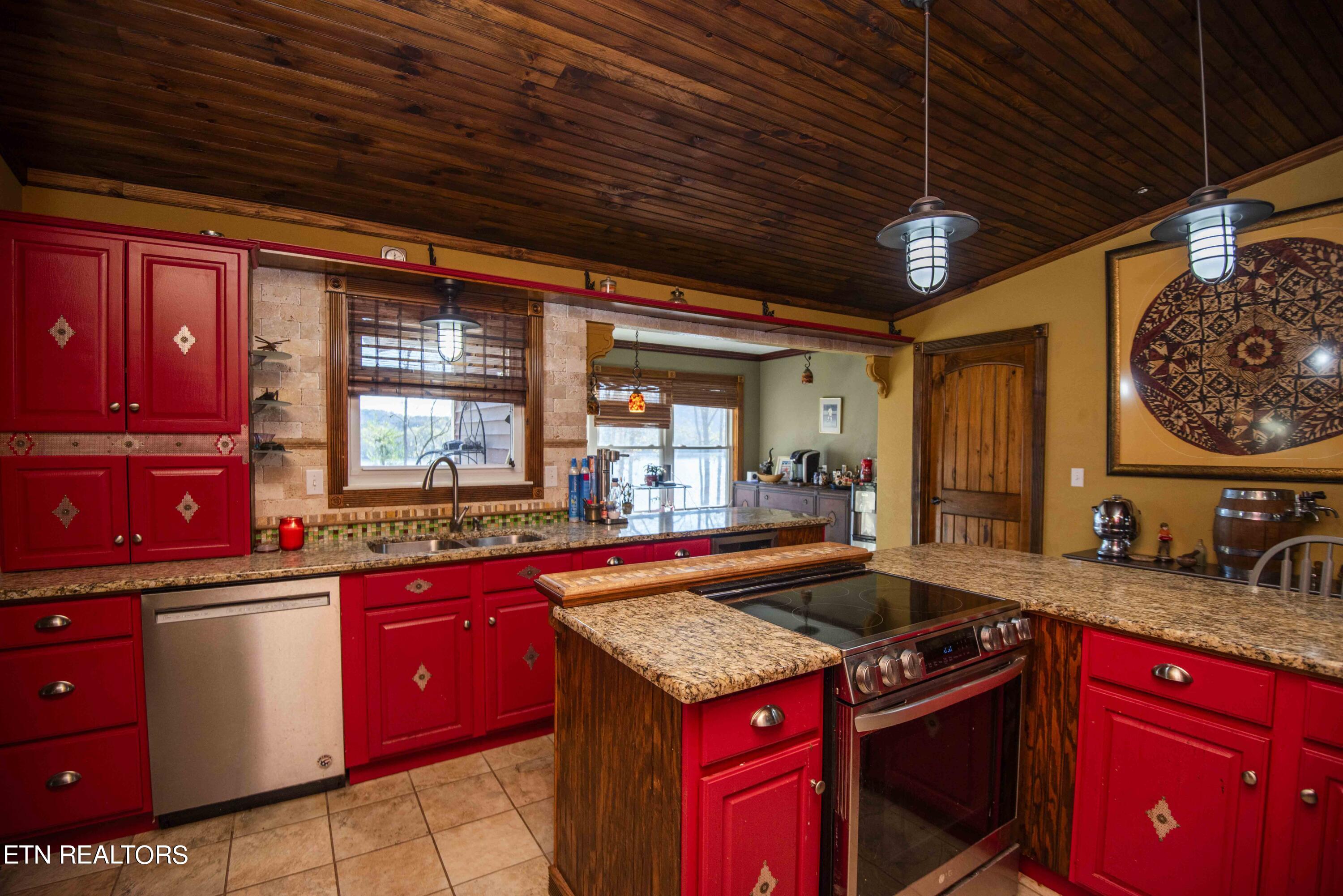 245 Lakeshore Vista Drive Kingston TN 37763