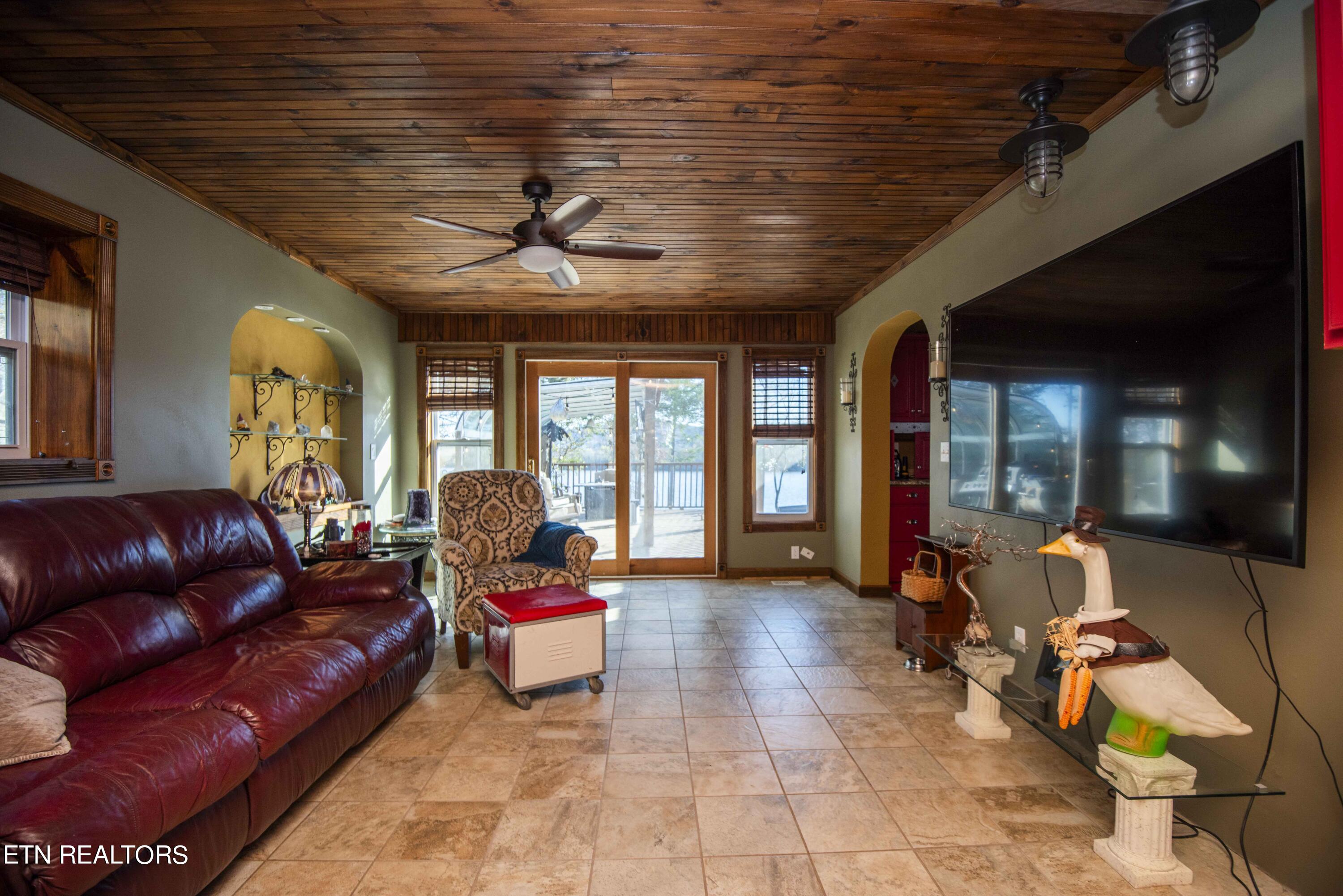 245 Lakeshore Vista Drive Kingston TN 37763