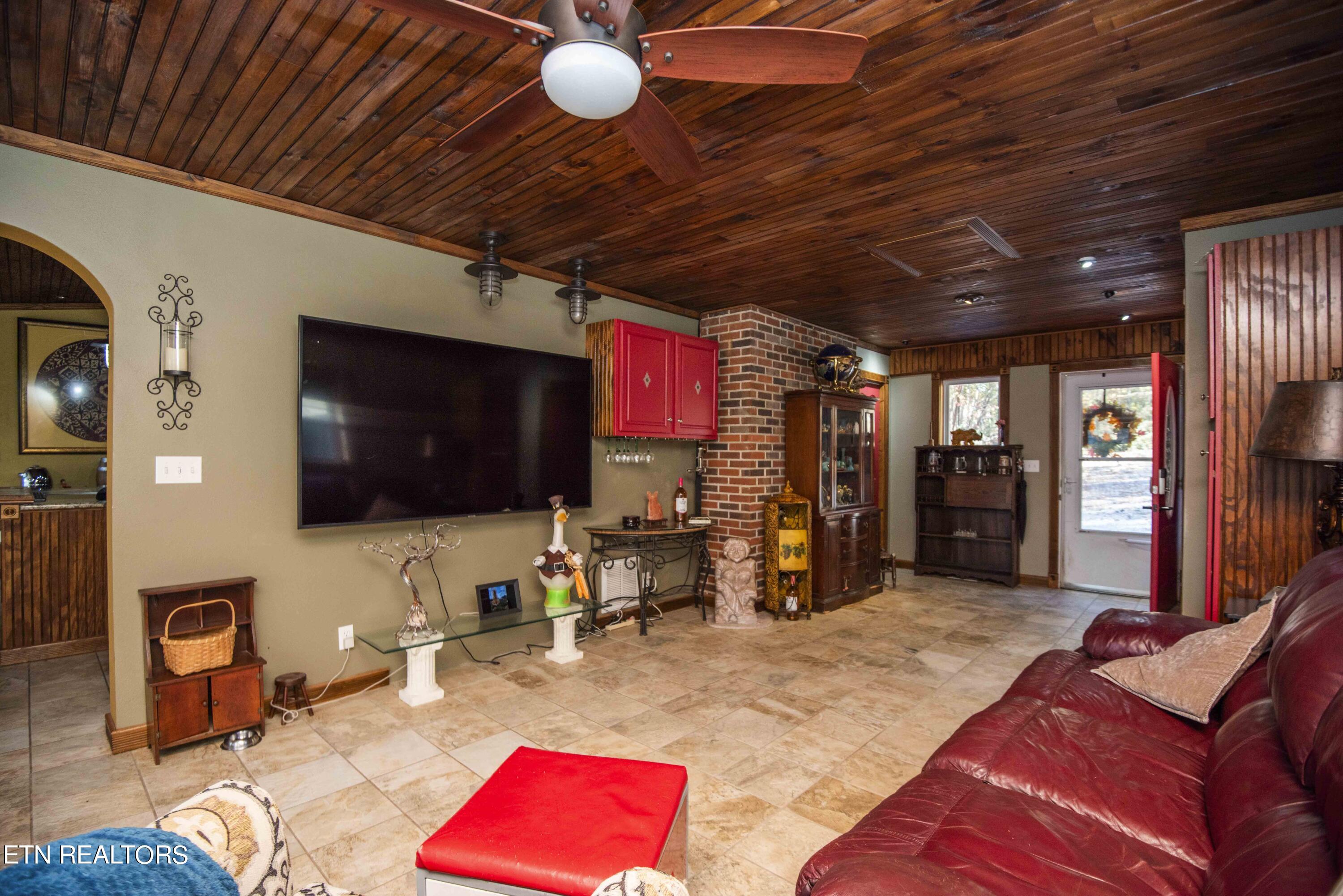 245 Lakeshore Vista Drive Kingston TN 37763