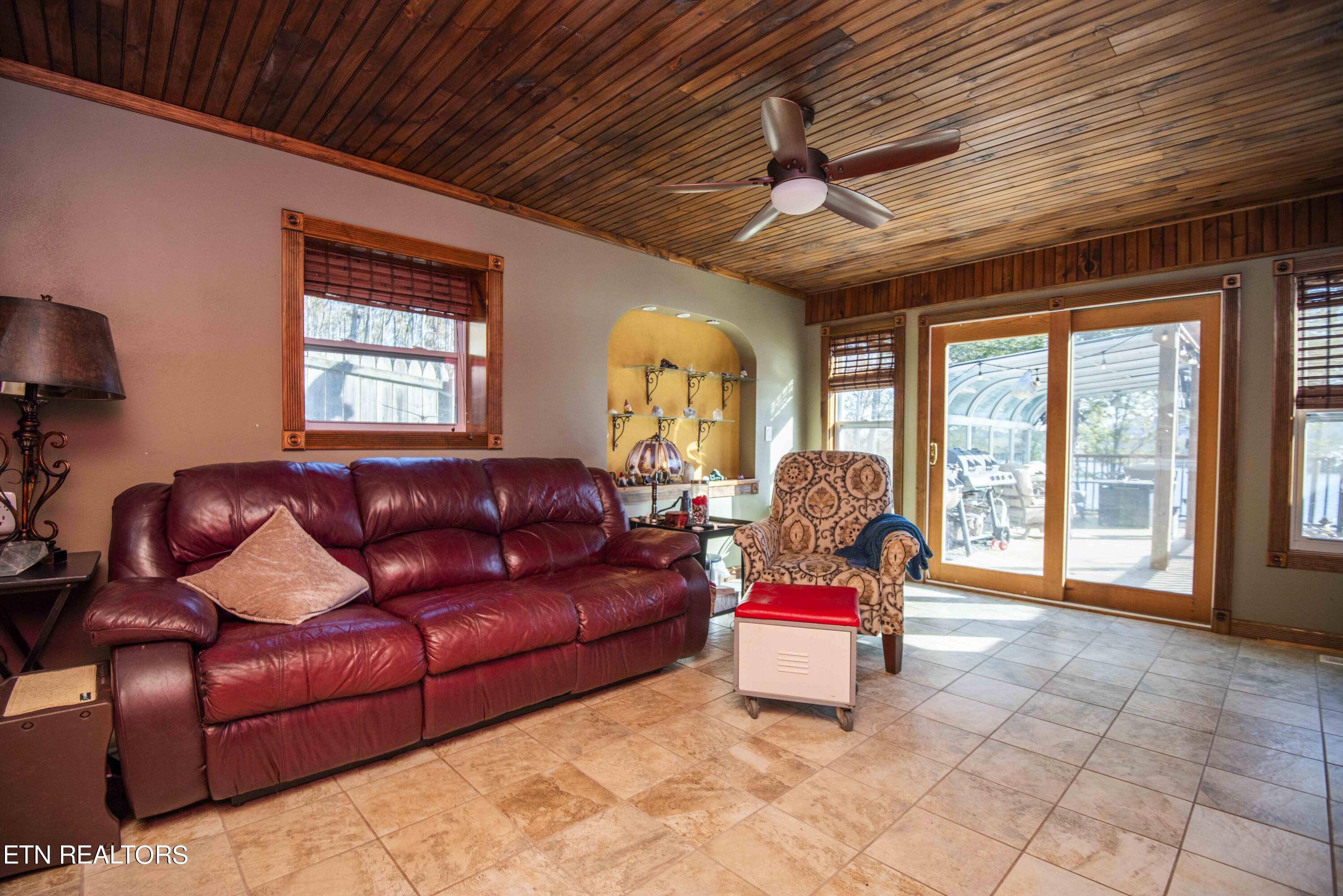 245 Lakeshore Vista Drive Kingston TN 37763