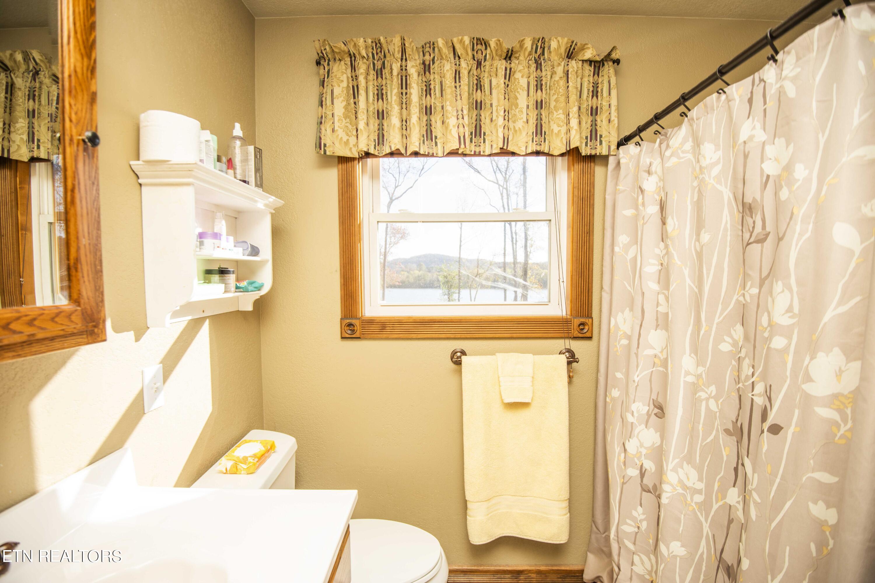 245 Lakeshore Vista Drive Kingston TN 37763