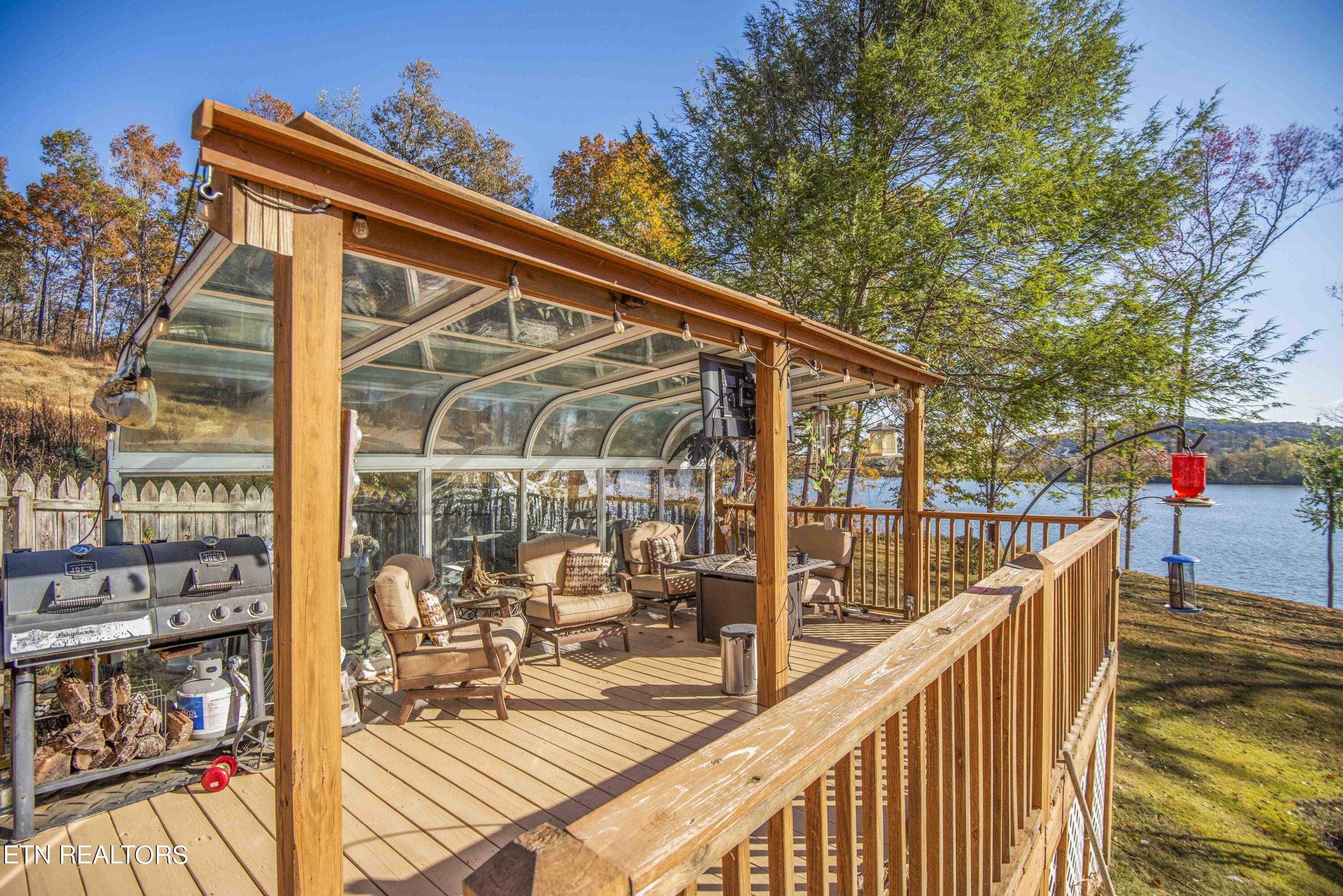 245 Lakeshore Vista Drive Kingston TN 37763
