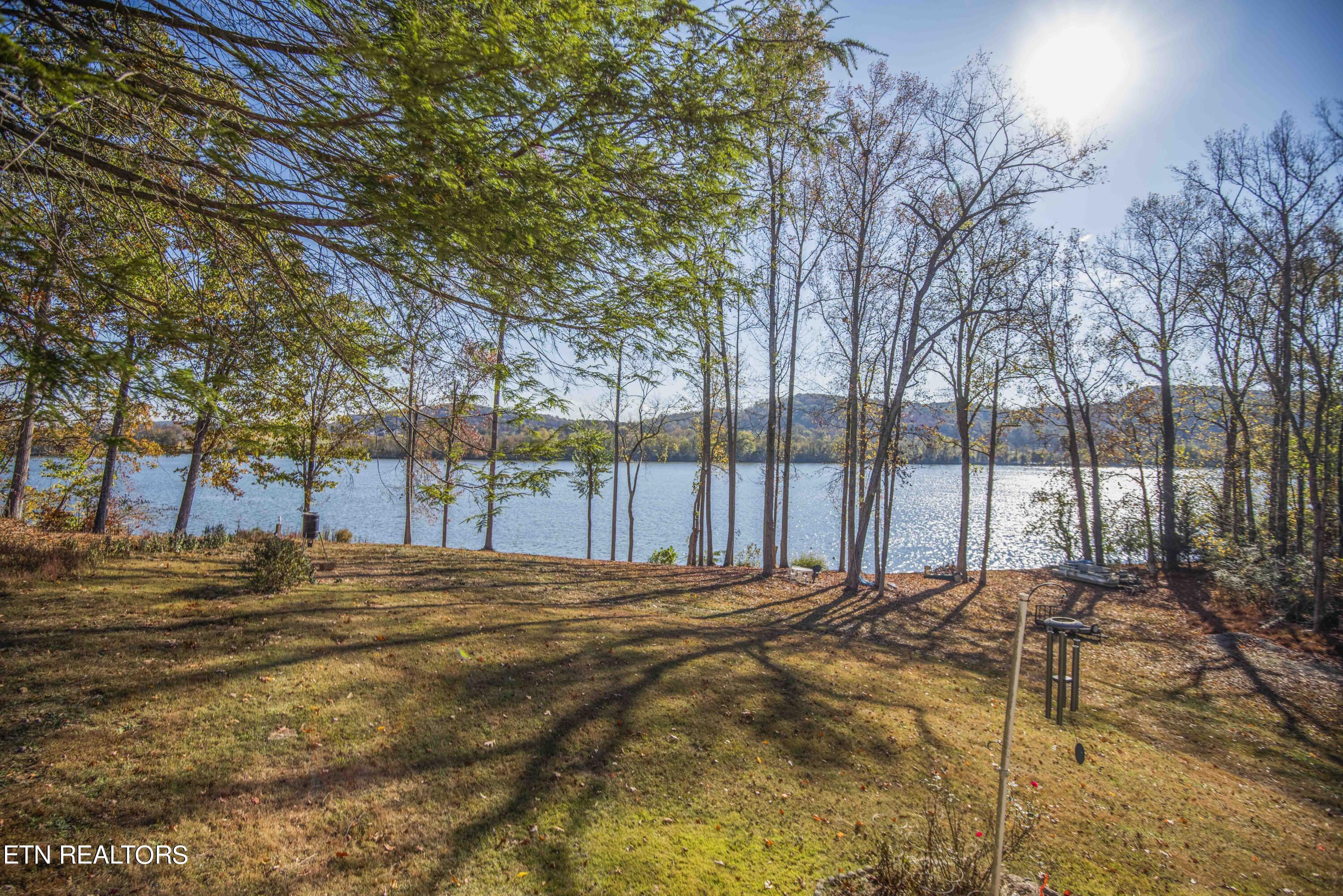 245 Lakeshore Vista Drive Kingston TN 37763