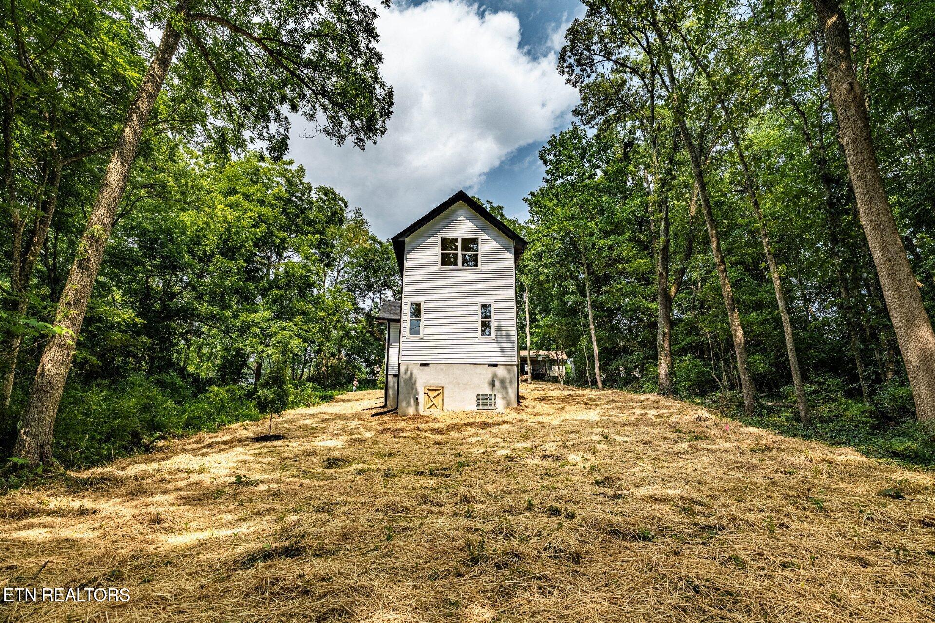 3323 Savoy Street Knoxville TN 37921