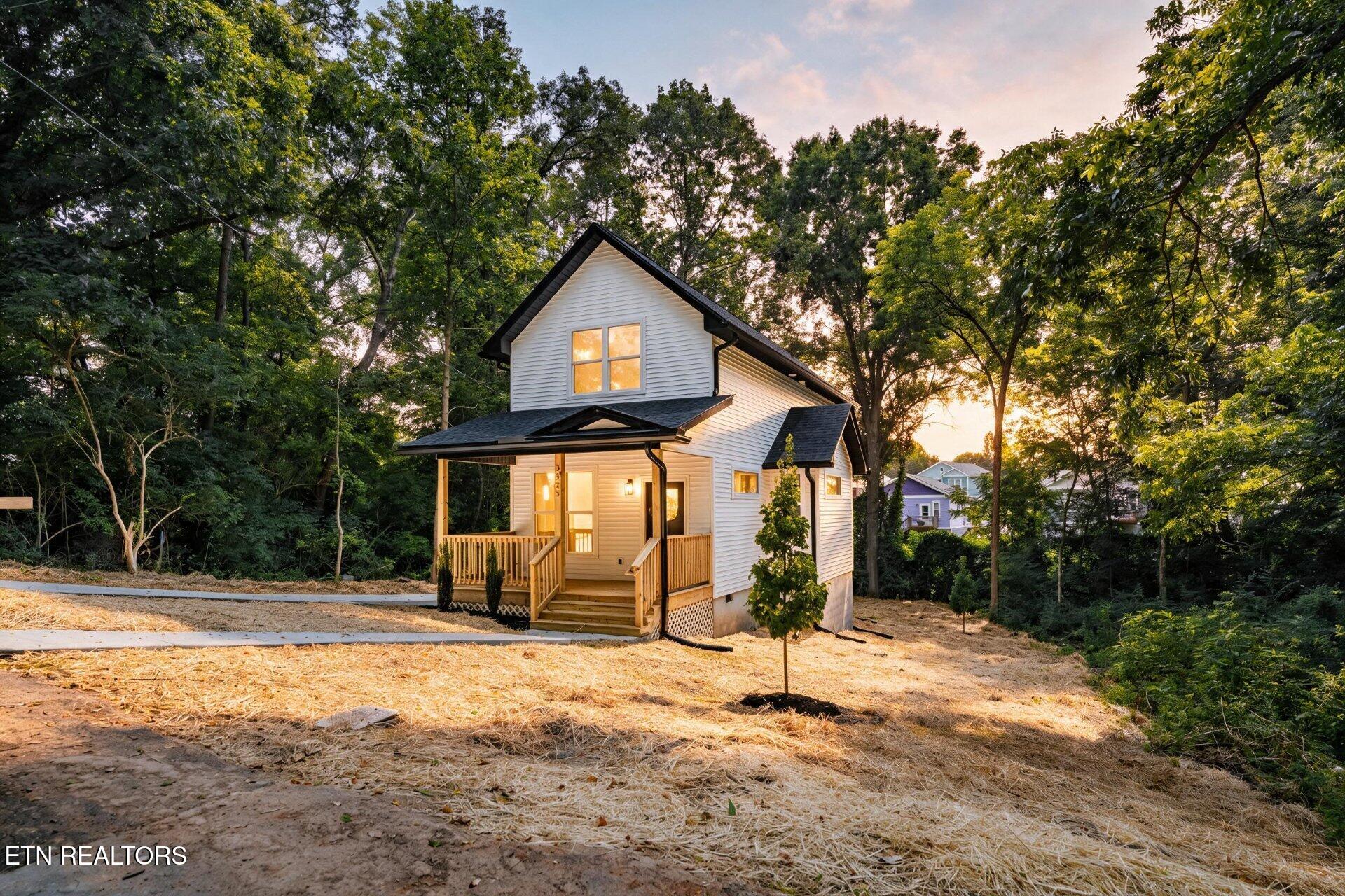 3323 Savoy Street Knoxville TN 37921