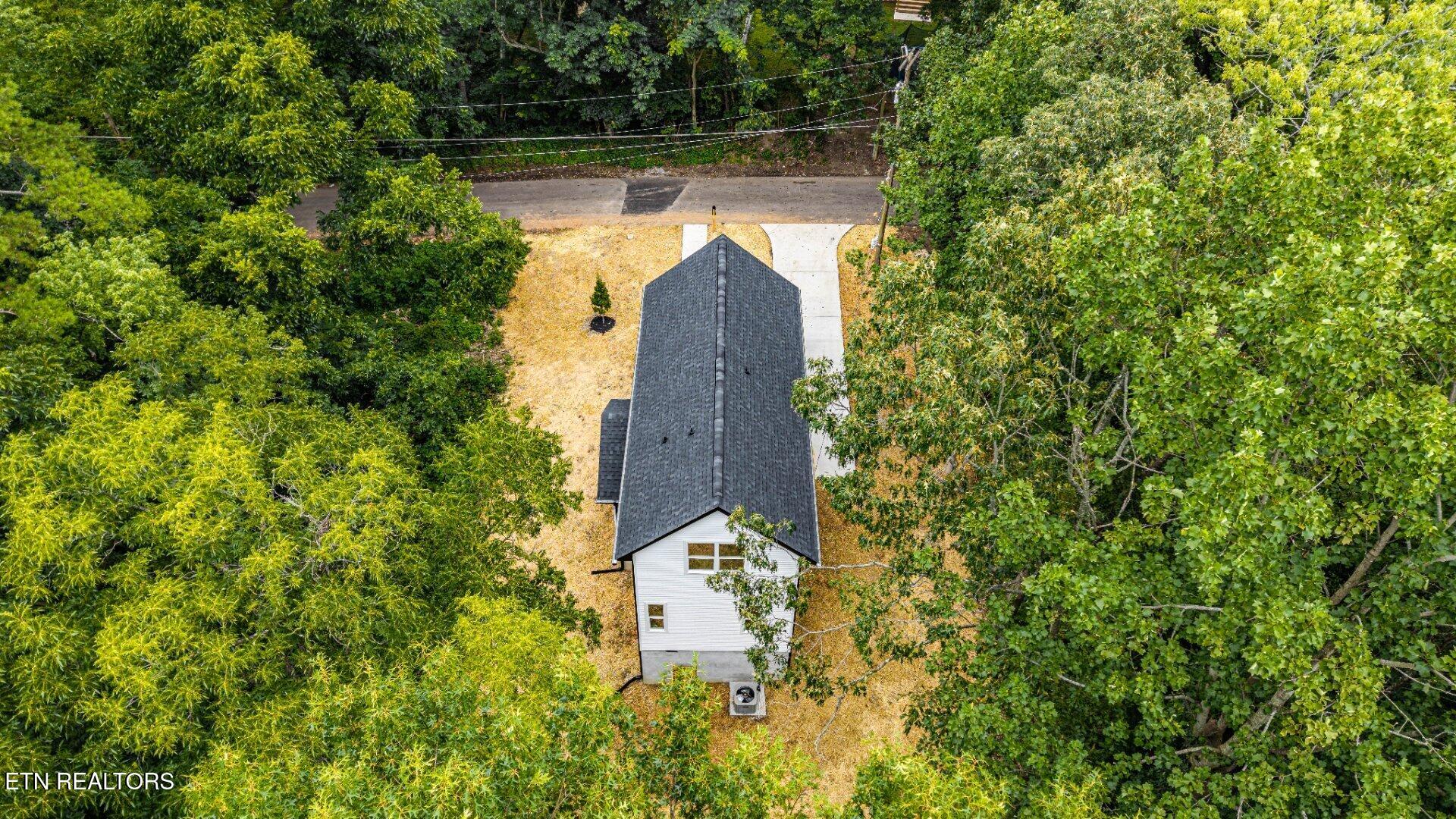 3323 Savoy Street Knoxville TN 37921