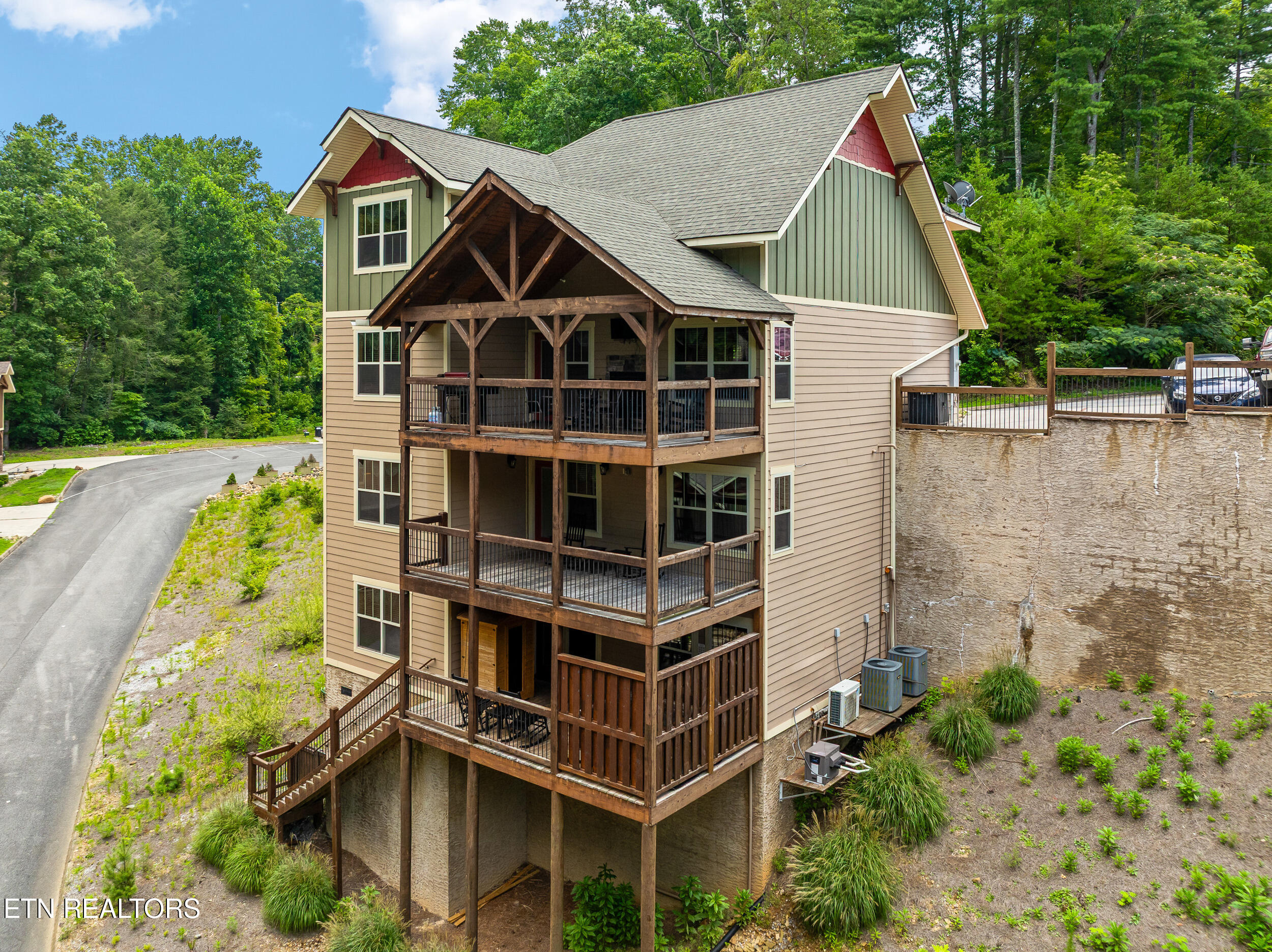 1123 Anastasia Way Gatlinburg TN 37738