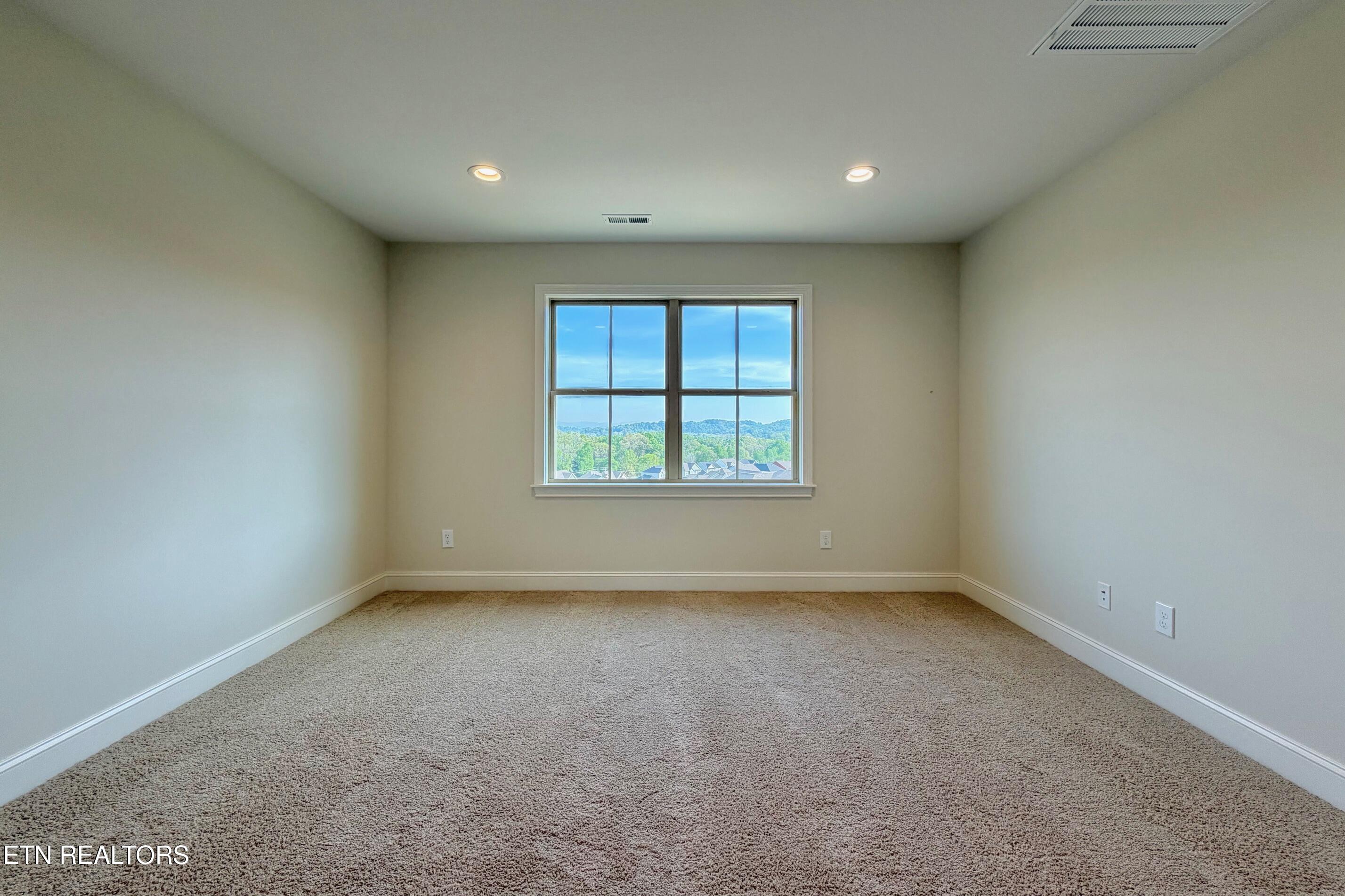 8927 Queensdale Lane Knoxville TN 37924