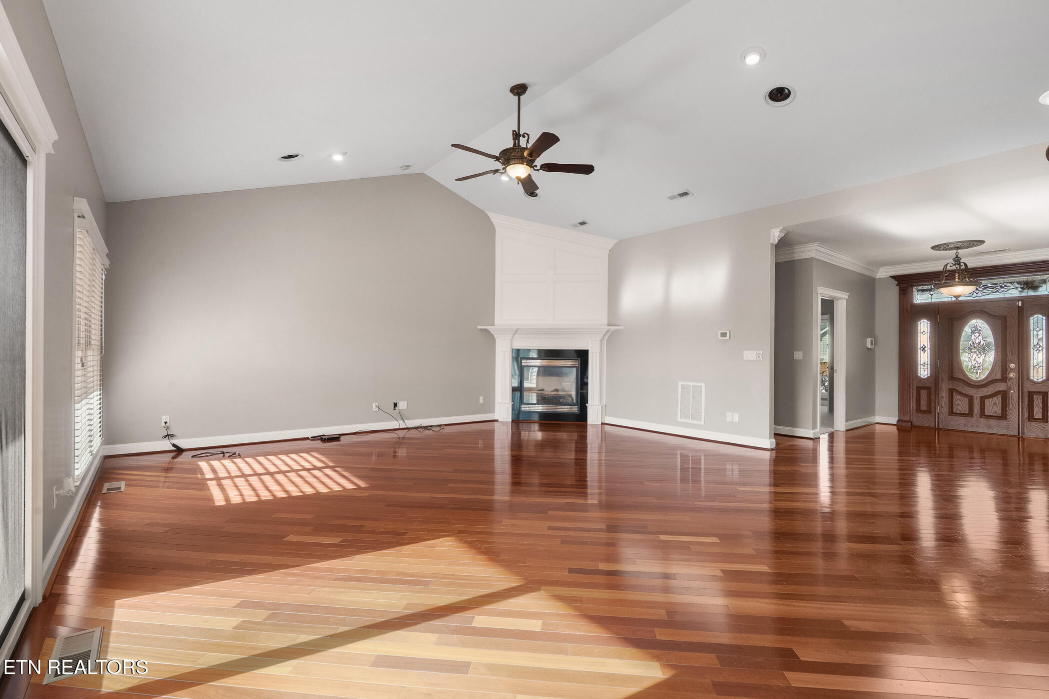 1811 Jordans Creek Way Sevierville TN 37876