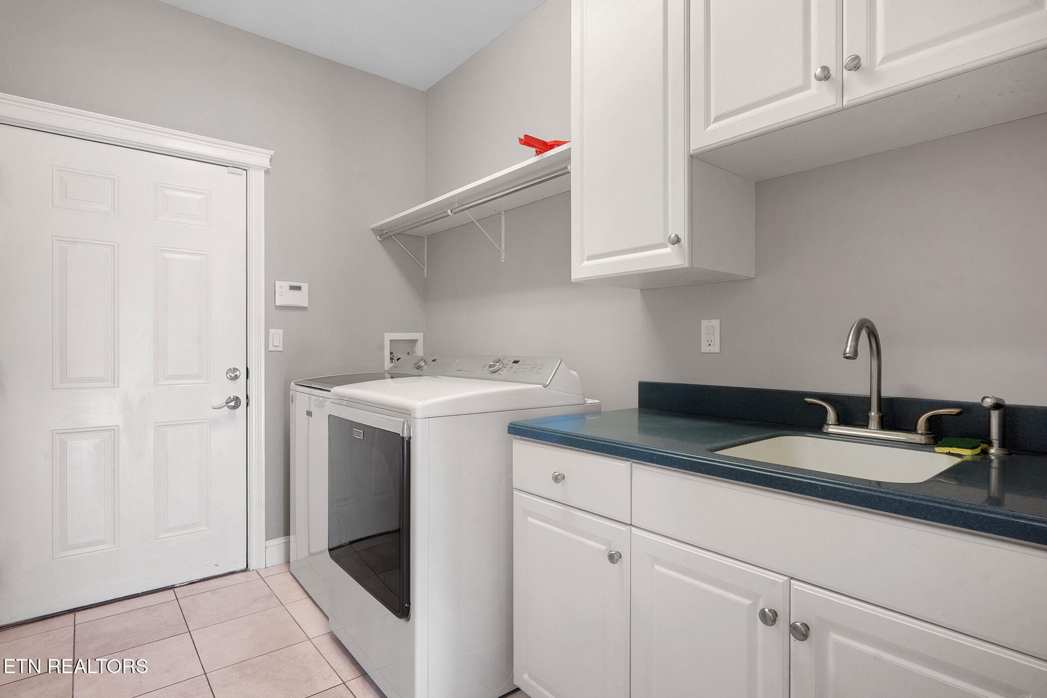 1811 Jordans Creek Way Sevierville TN 37876