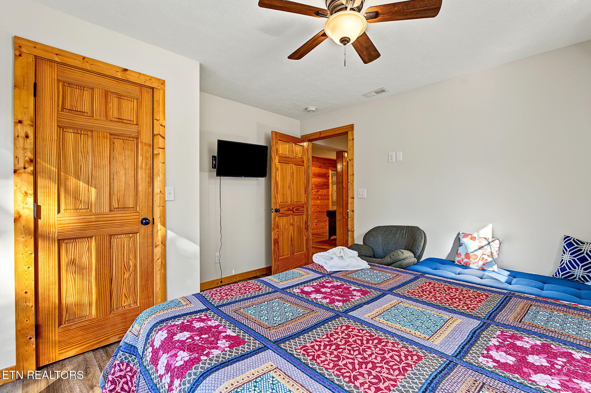 670 Magic Kingdom Lane Sevierville TN 37876