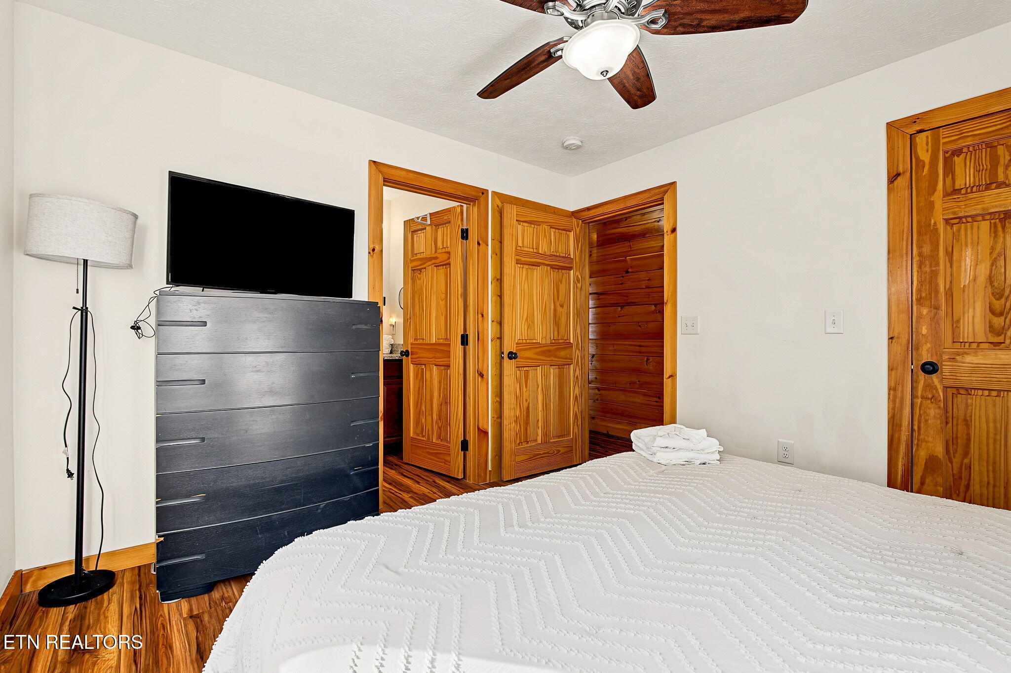 670 Magic Kingdom Lane Sevierville TN 37876