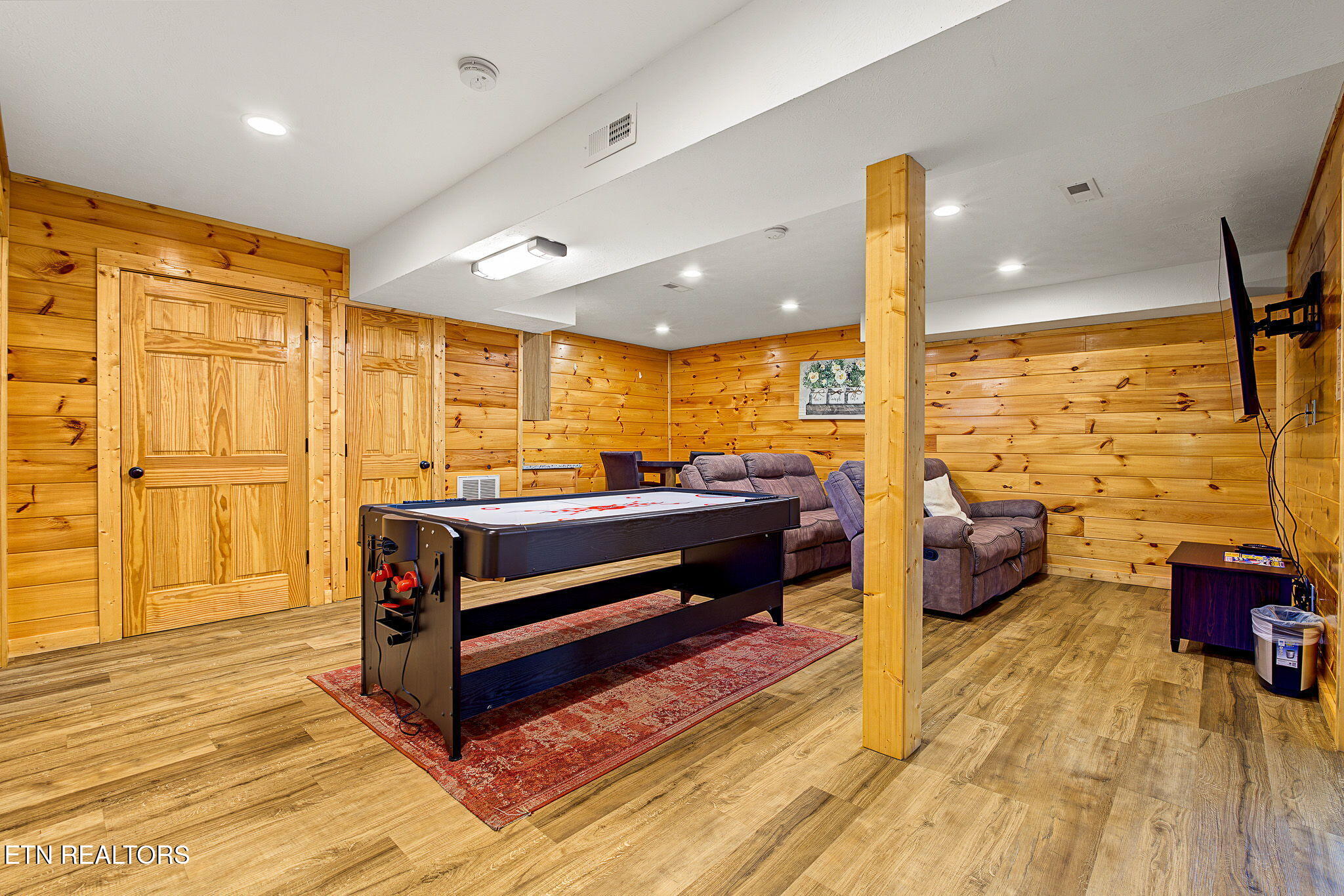 670 Magic Kingdom Lane Sevierville TN 37876