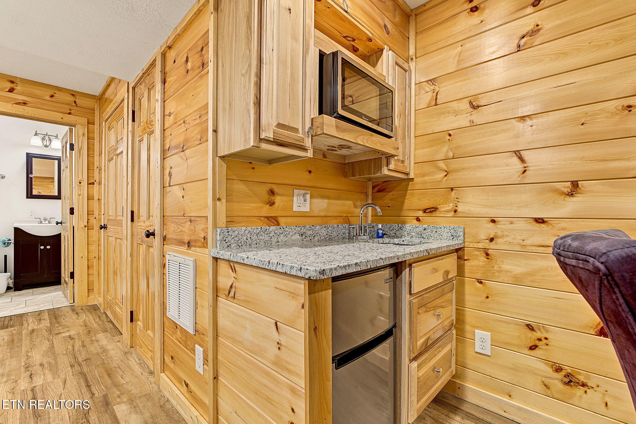 670 Magic Kingdom Lane Sevierville TN 37876