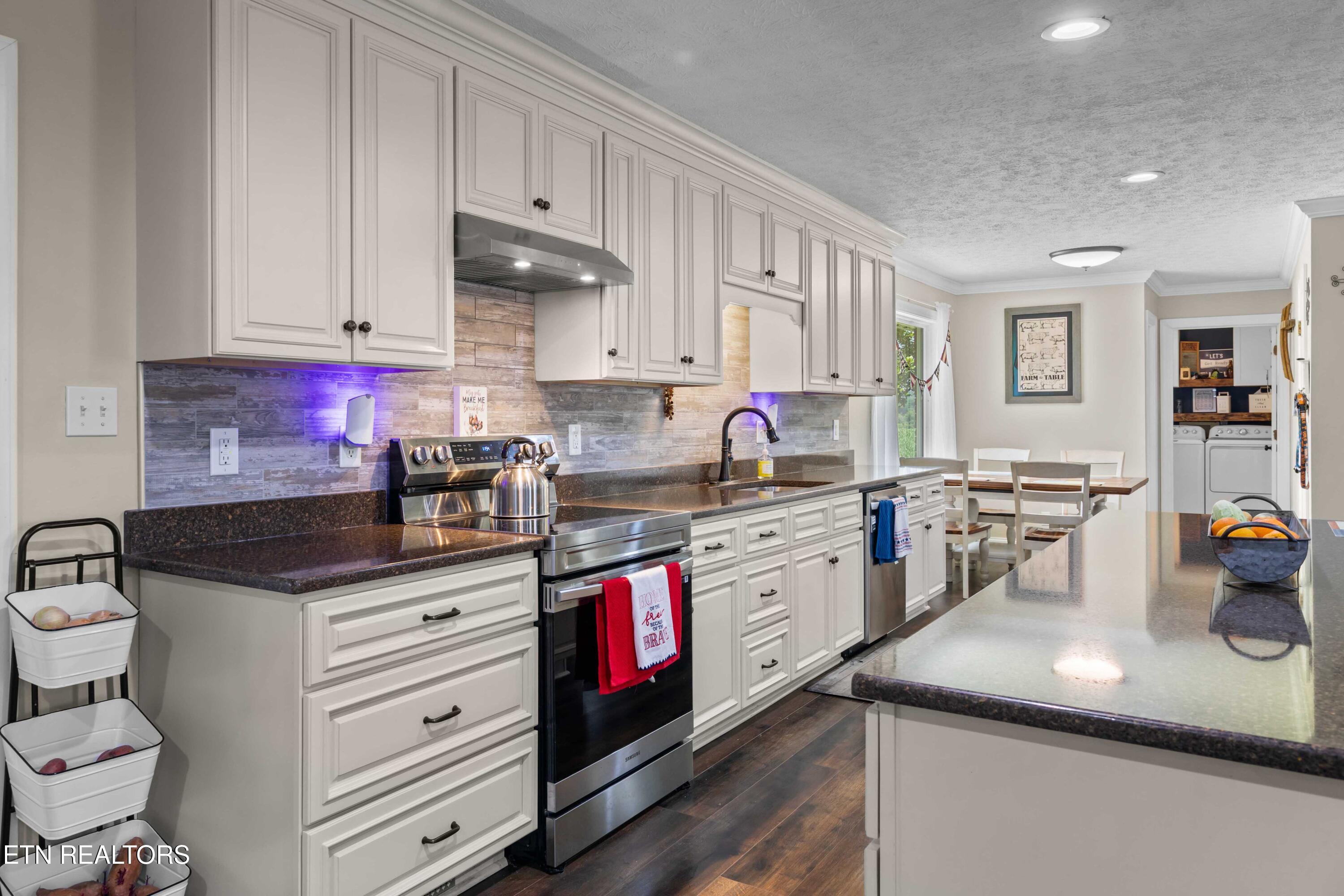 149 Woodson Lane Lafollette TN 37766