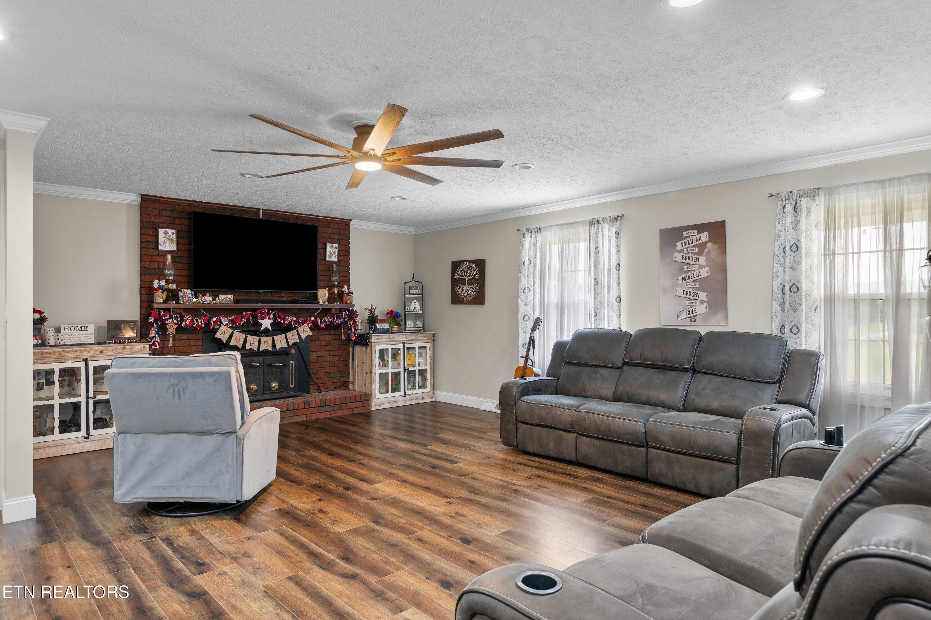149 Woodson Lane Lafollette TN 37766