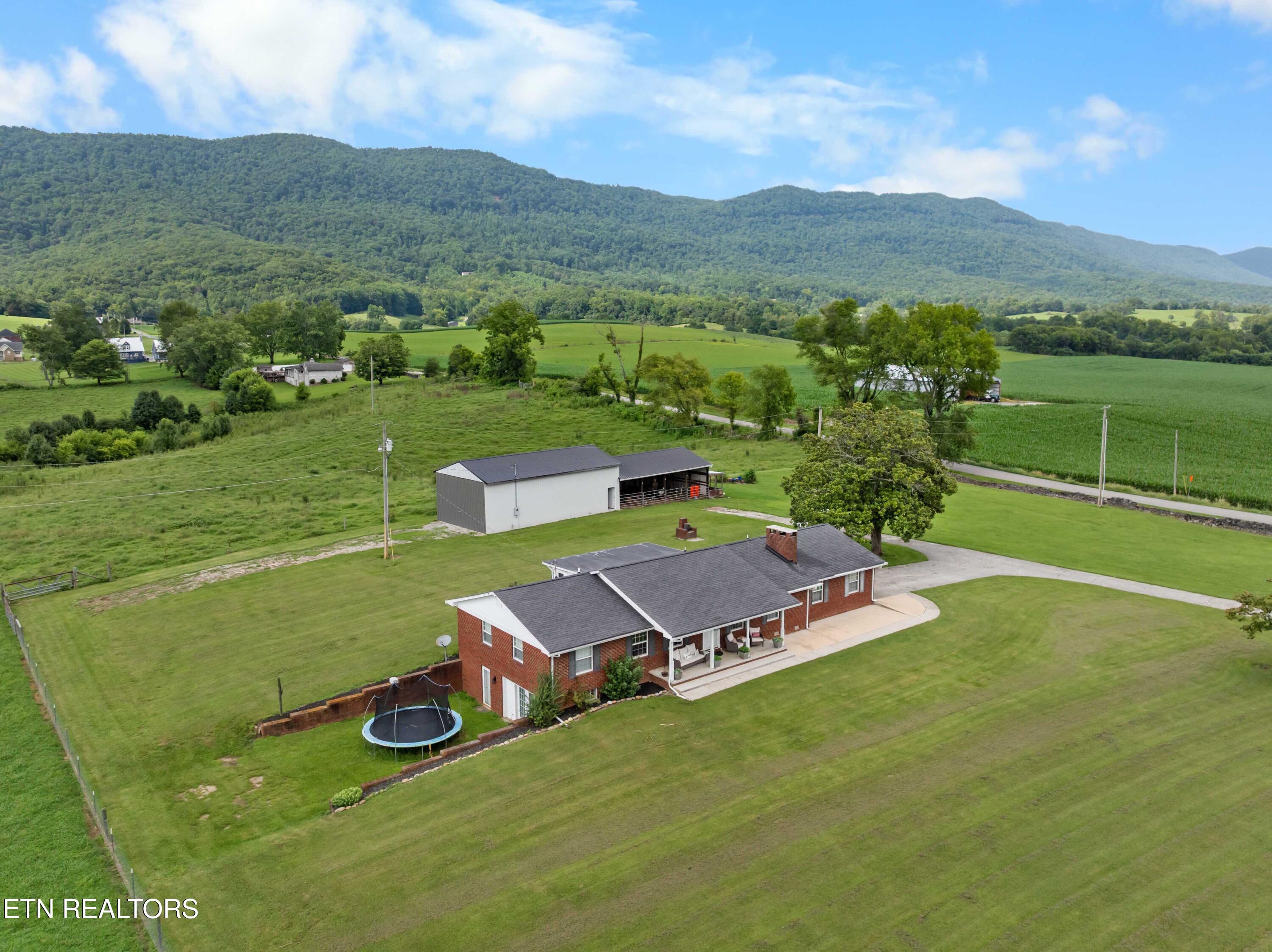 149 Woodson Lane Lafollette TN 37766