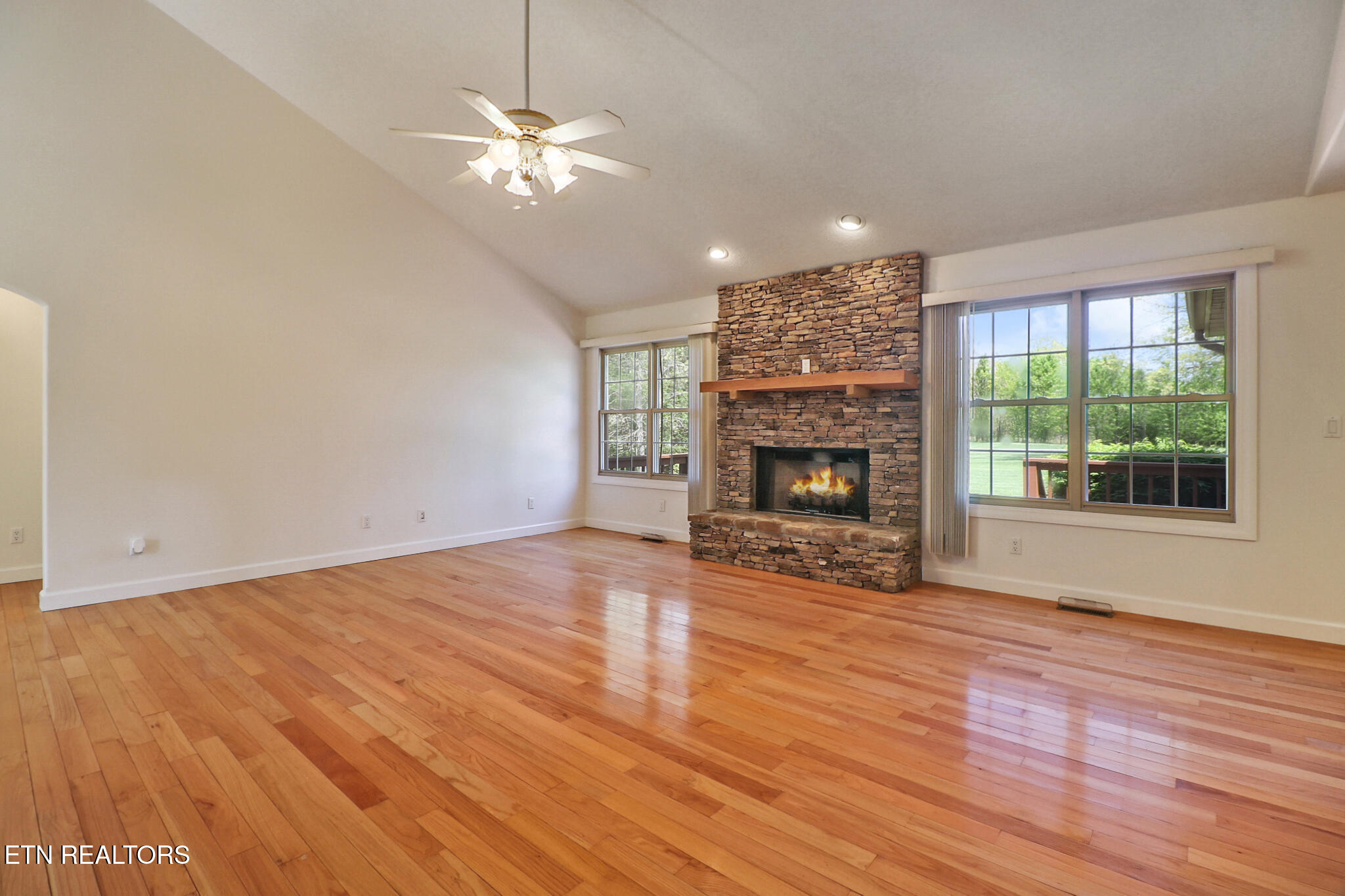 3112 Seminole Loop Crossville TN 38572