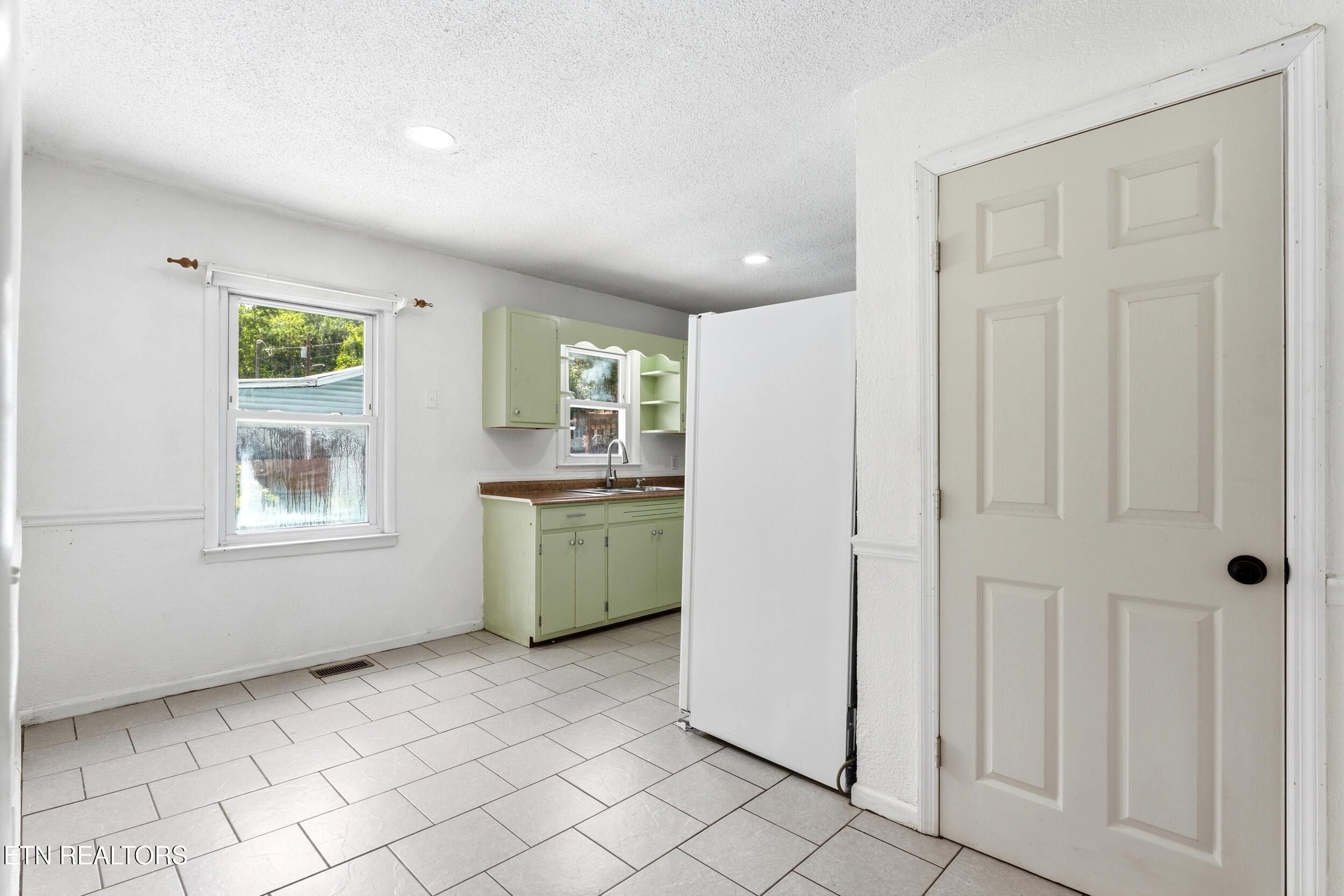 513 Smokey Drive Loudon TN 37774