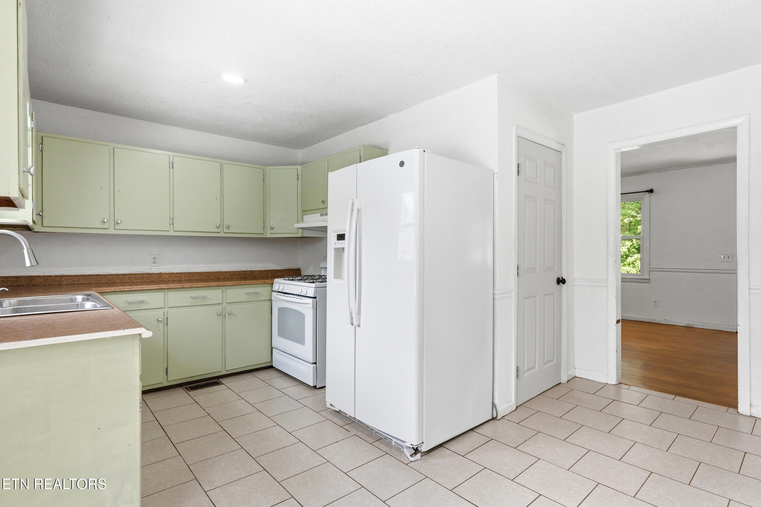 513 Smokey Drive Loudon TN 37774