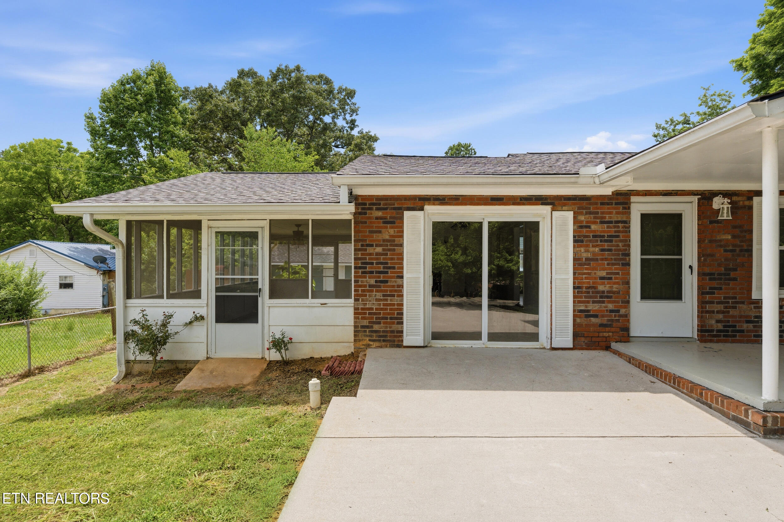513 Smokey Drive Loudon TN 37774
