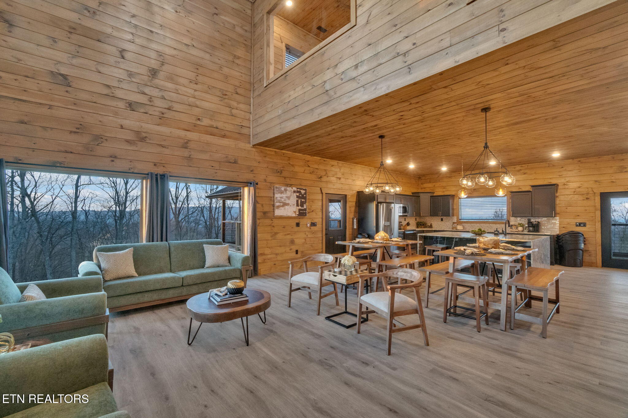 2520 Angelos Mountain Way Pigeon Forge TN 37862