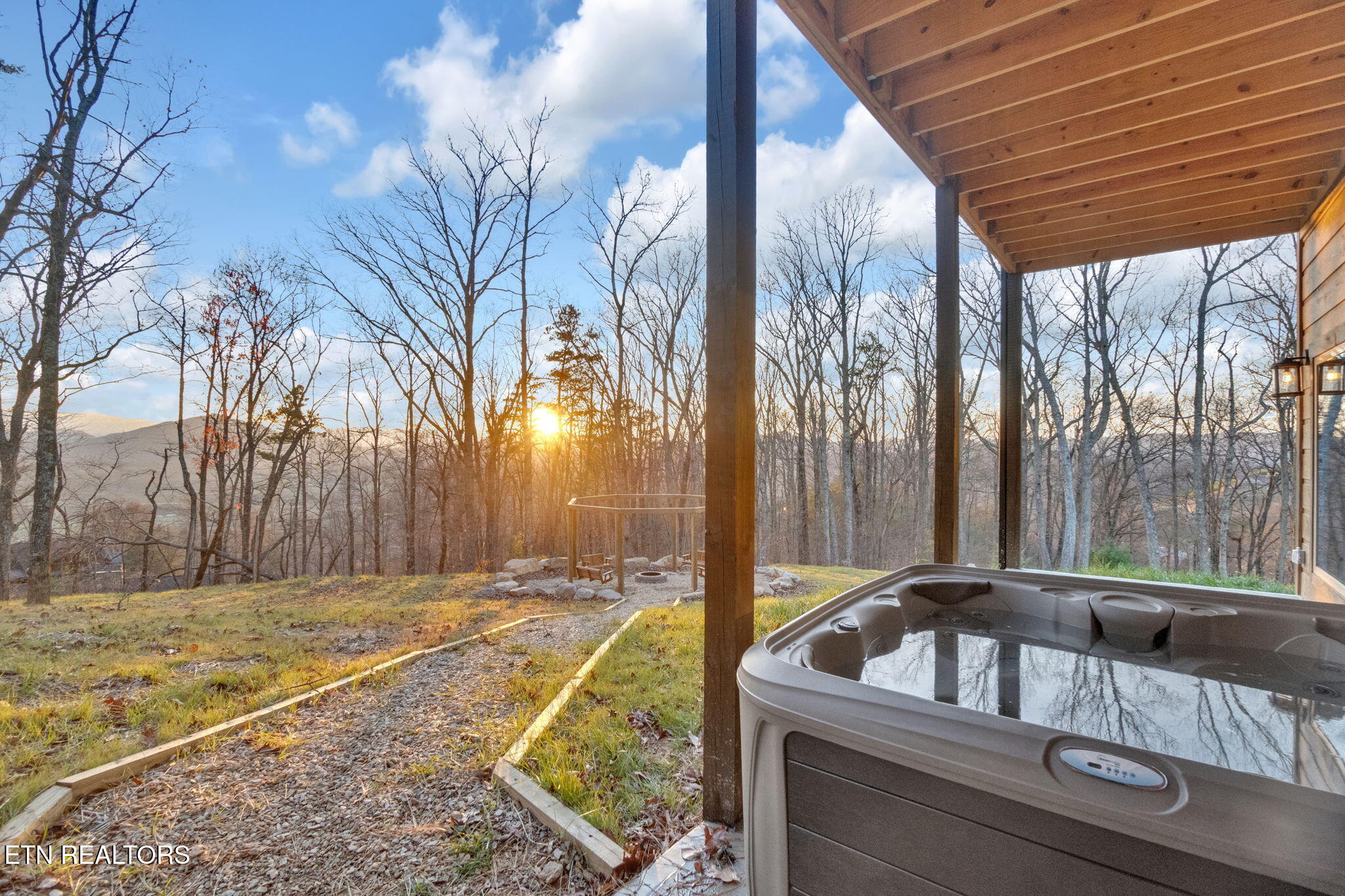 2520 Angelos Mountain Way Pigeon Forge TN 37862