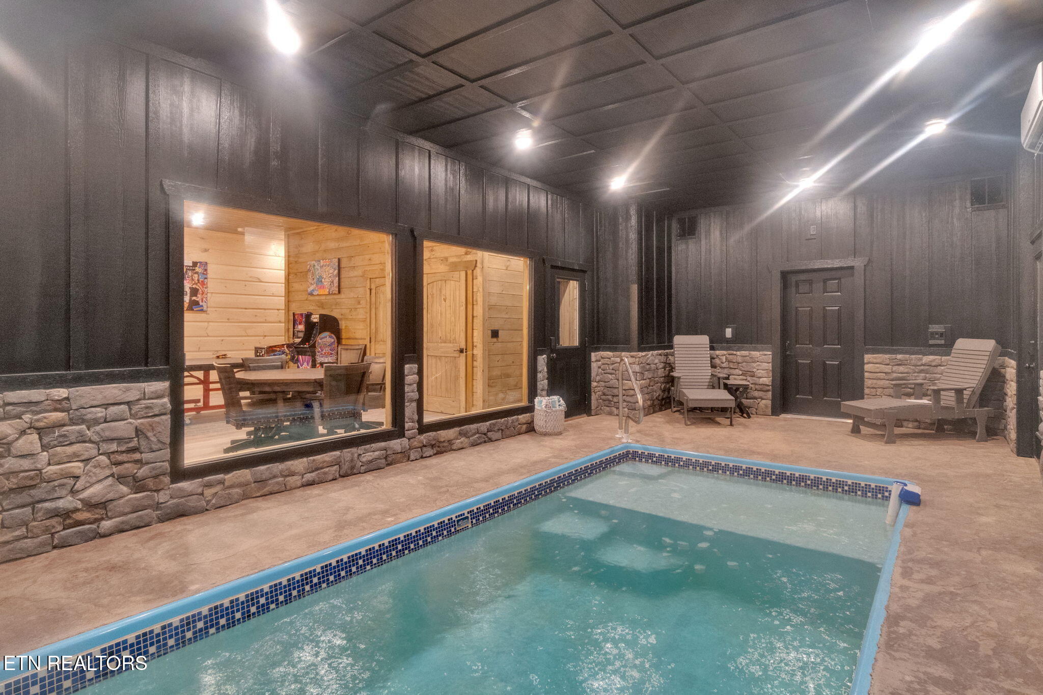 2520 Angelos Mountain Way Pigeon Forge TN 37862