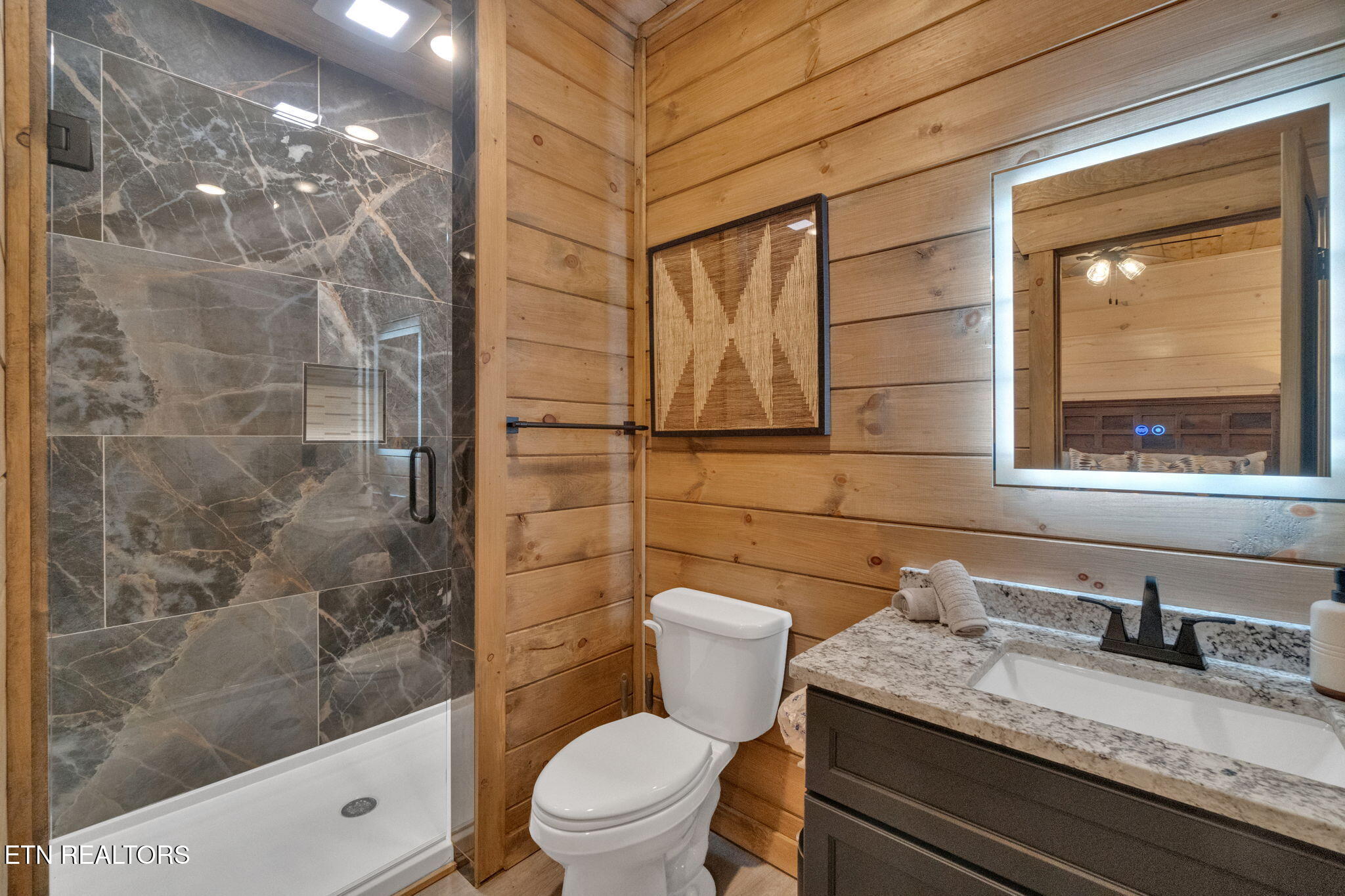 2520 Angelos Mountain Way Pigeon Forge TN 37862