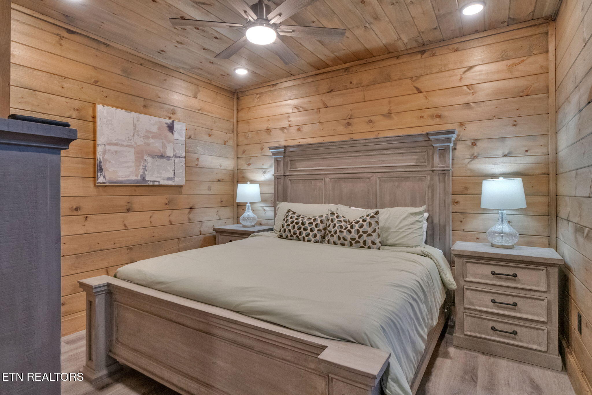 2520 Angelos Mountain Way Pigeon Forge TN 37862
