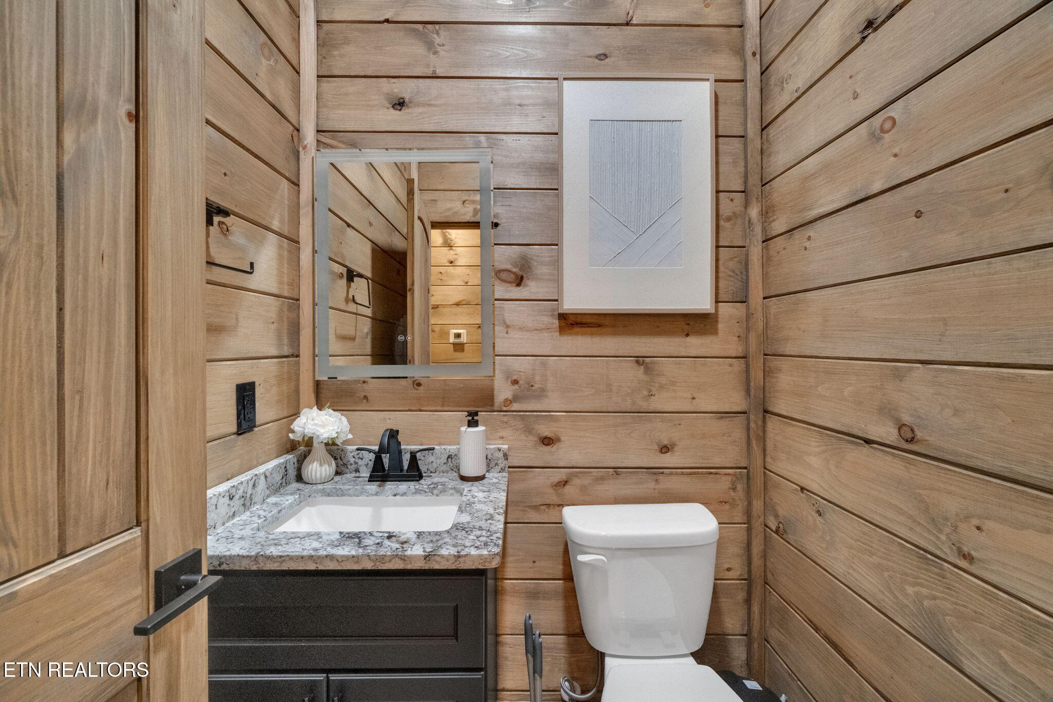 2520 Angelos Mountain Way Pigeon Forge TN 37862