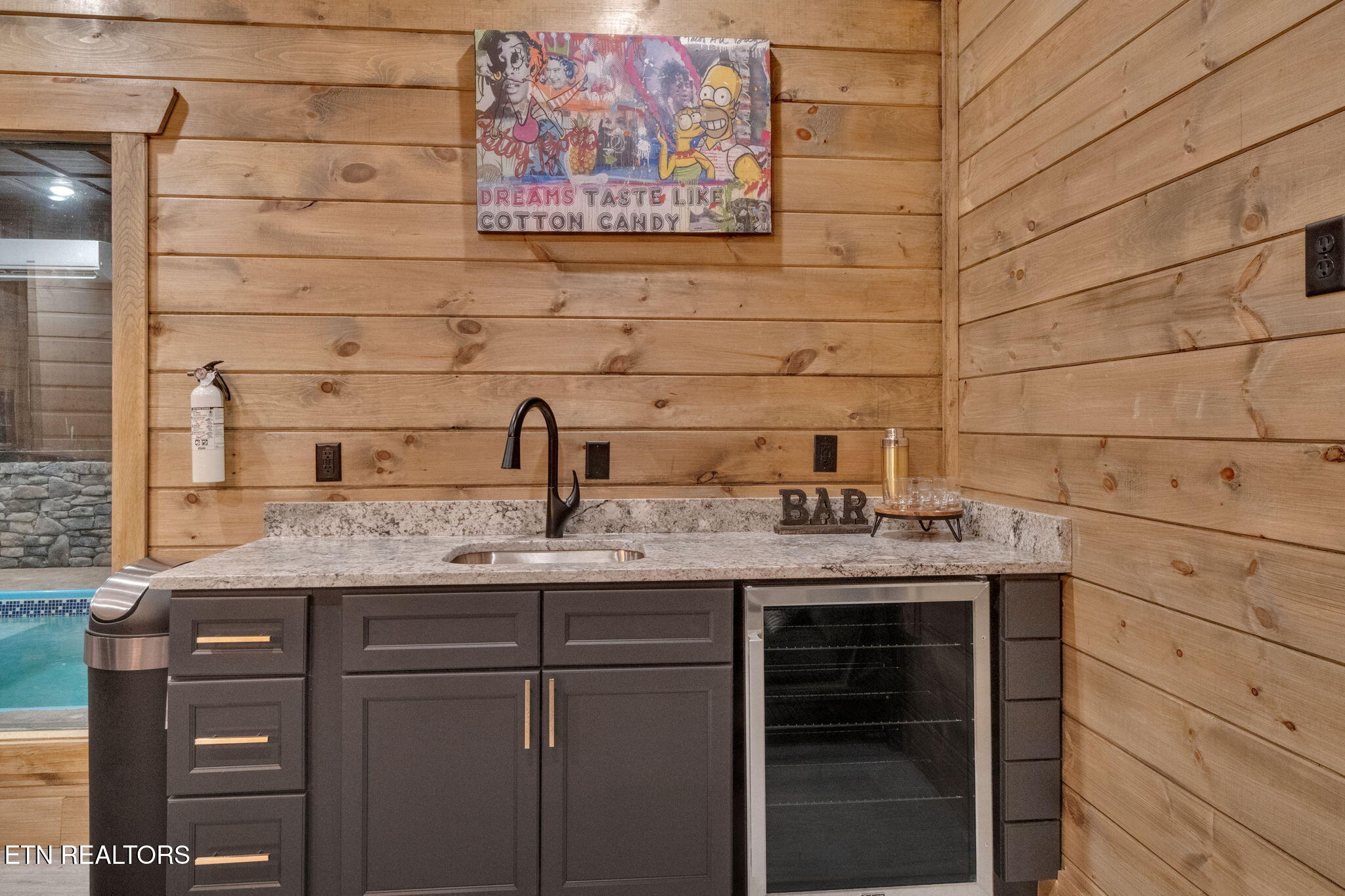 2520 Angelos Mountain Way Pigeon Forge TN 37862