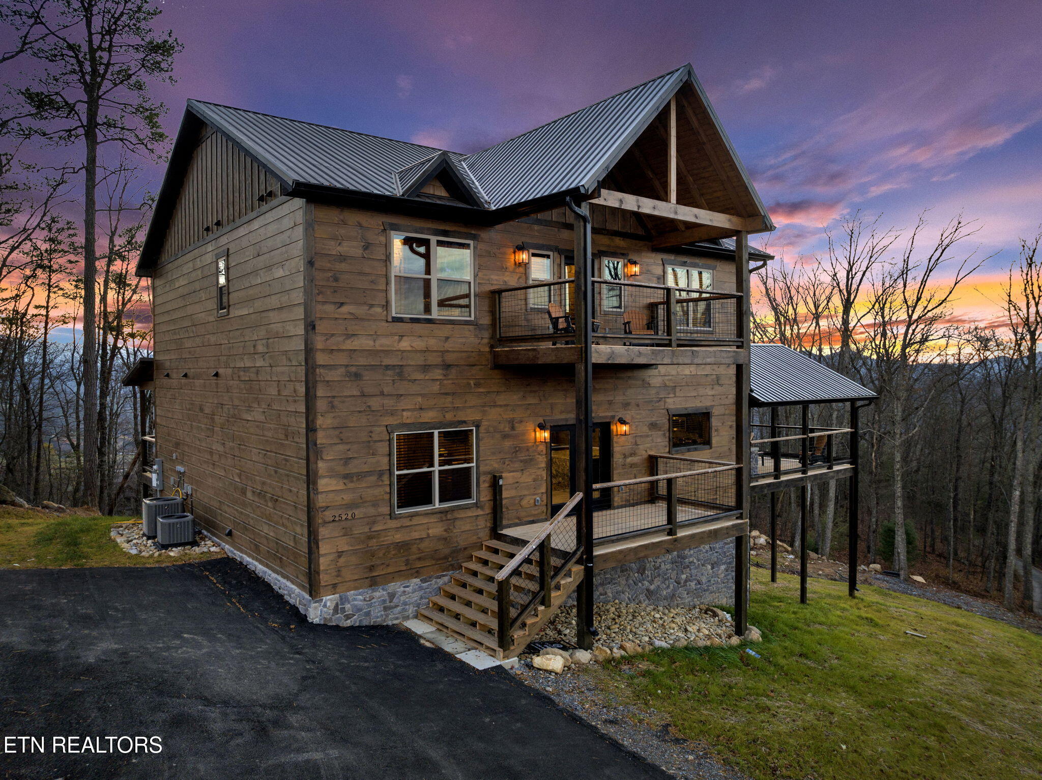 2520 Angelos Mountain Way Pigeon Forge TN 37862