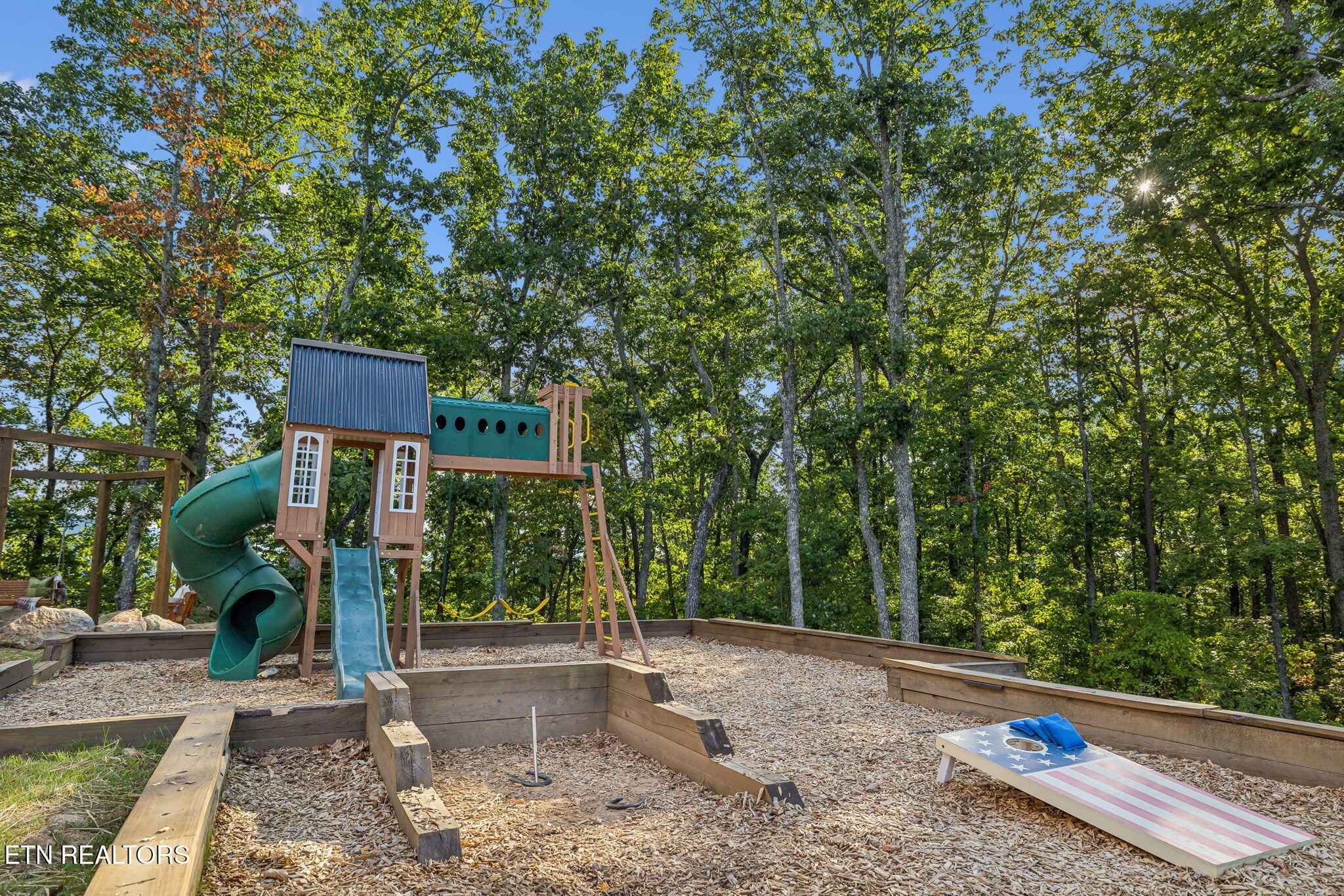 2520 Angelos Mountain Way Pigeon Forge TN 37862