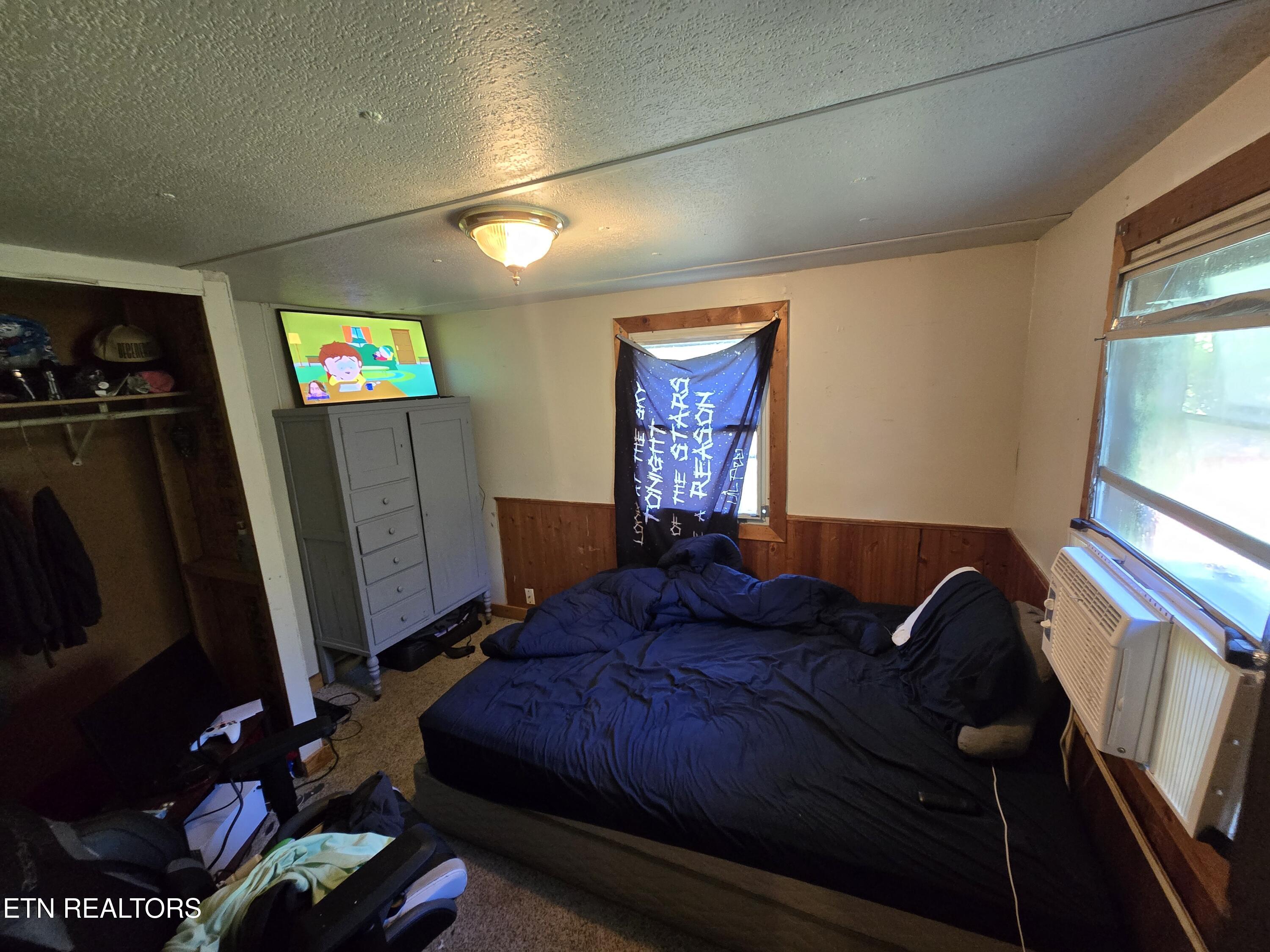 715 E Hemlock Street Lafollette TN 37766
