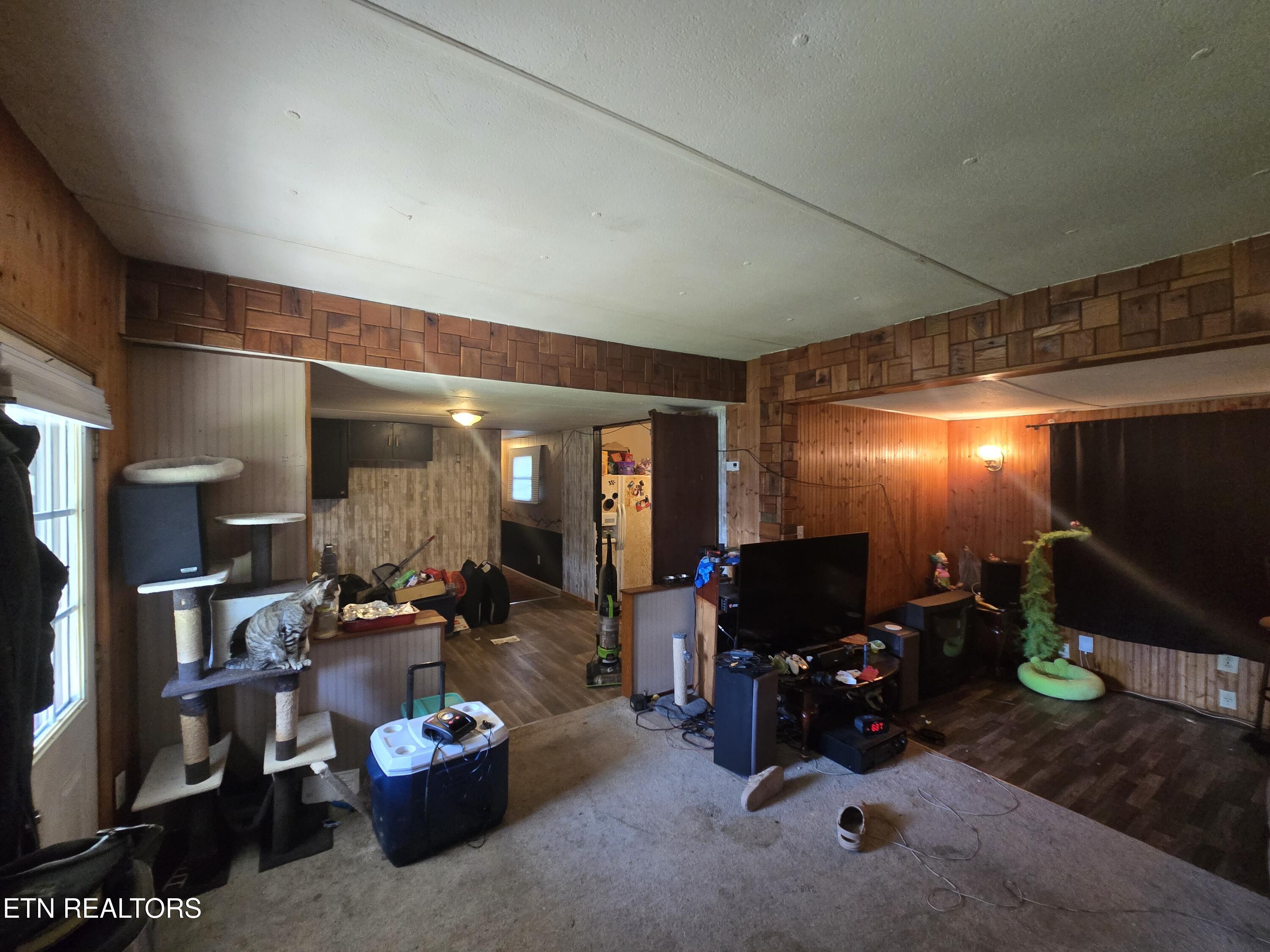 715 E Hemlock Street Lafollette TN 37766