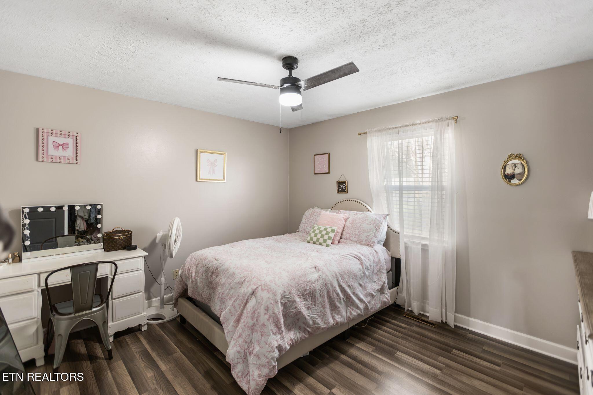 216 Greenwood Drive Harriman TN 37748