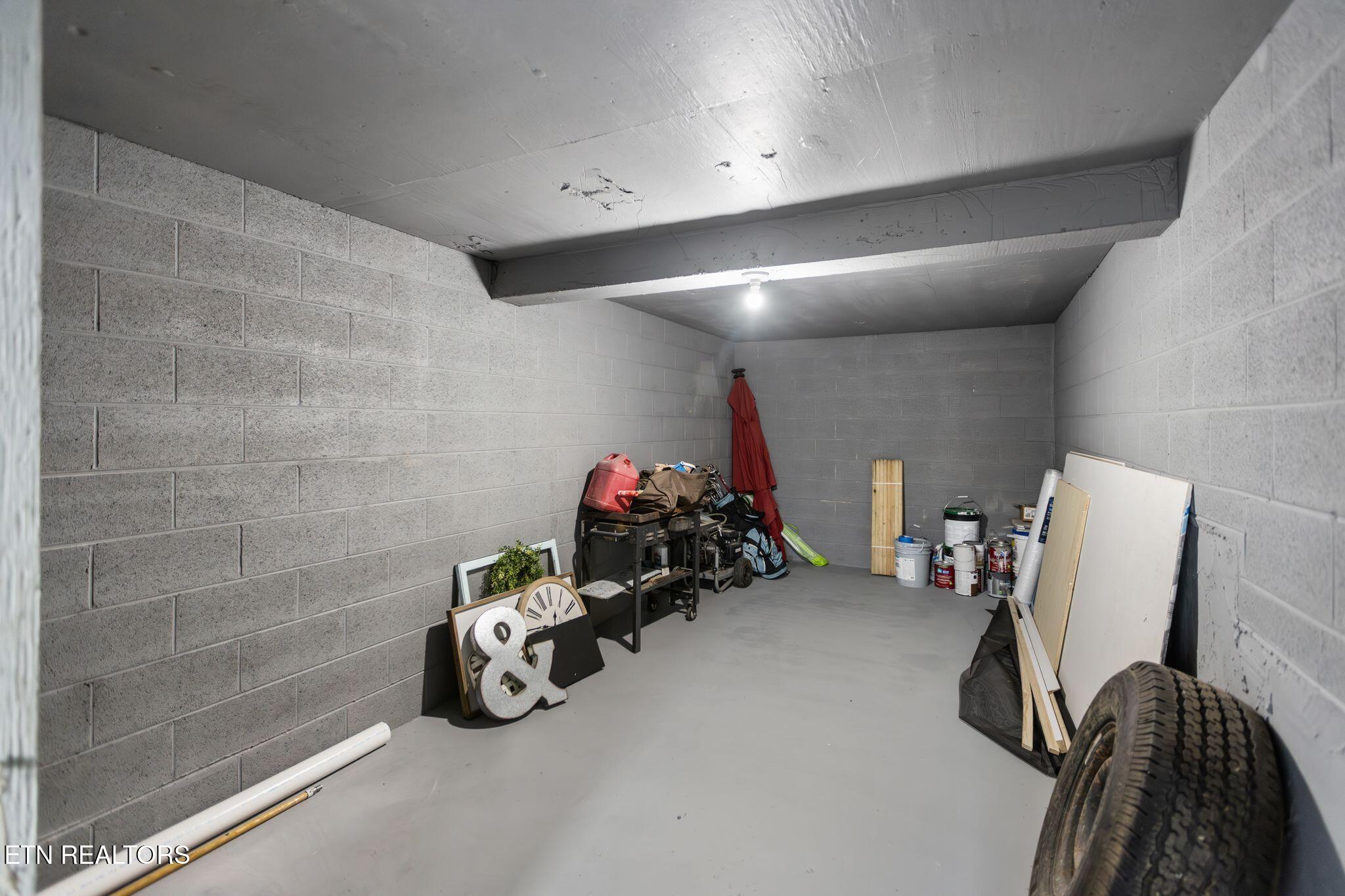 216 Greenwood Drive Harriman TN 37748
