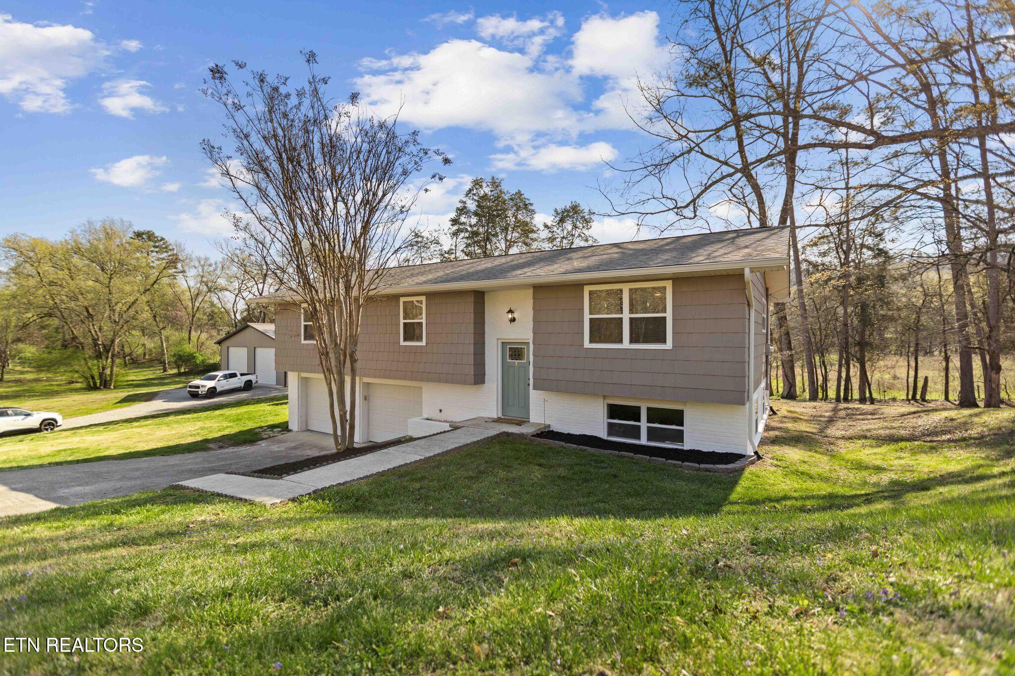 216 Greenwood Drive Harriman TN 37748