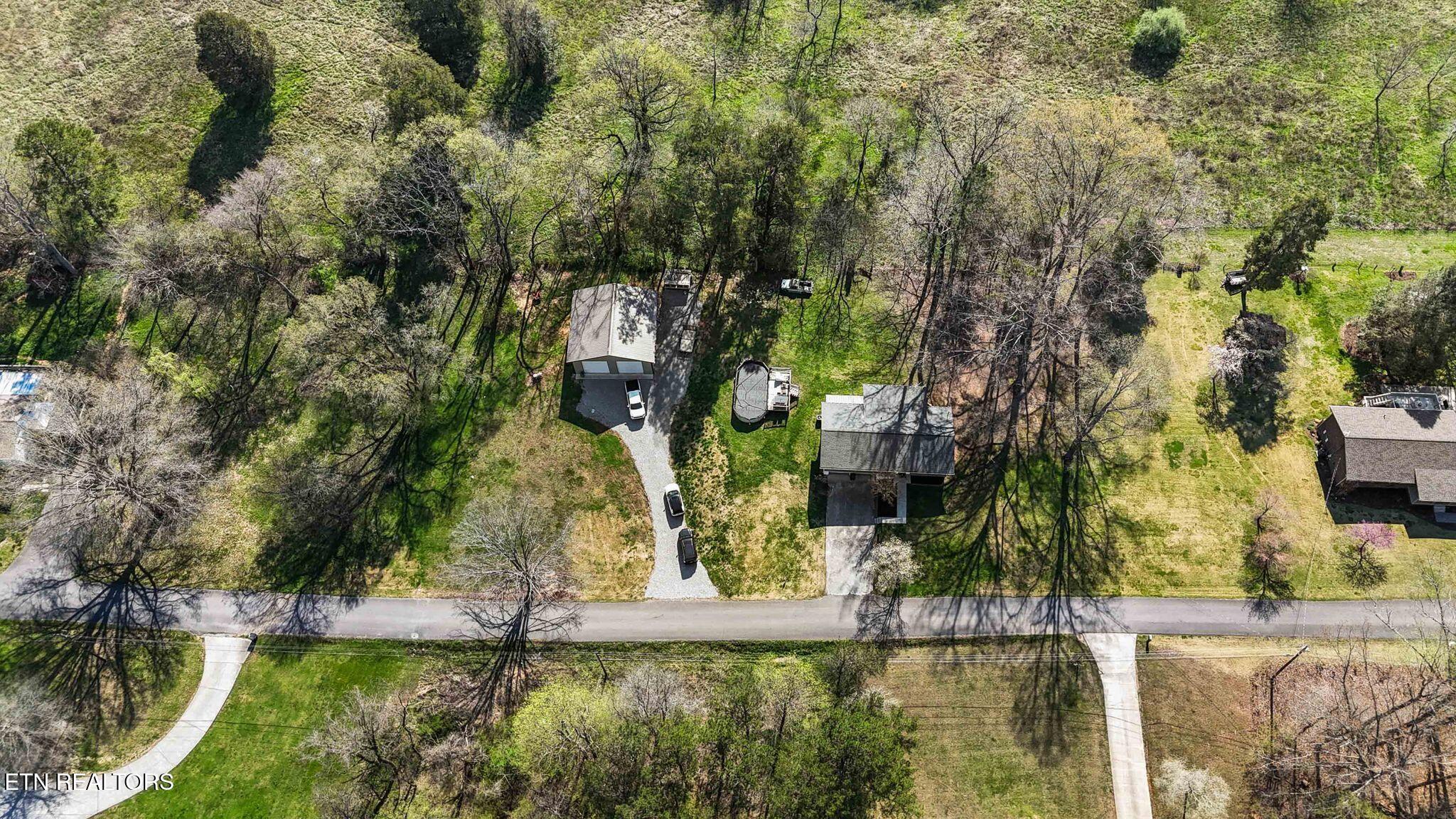 216 Greenwood Drive Harriman TN 37748