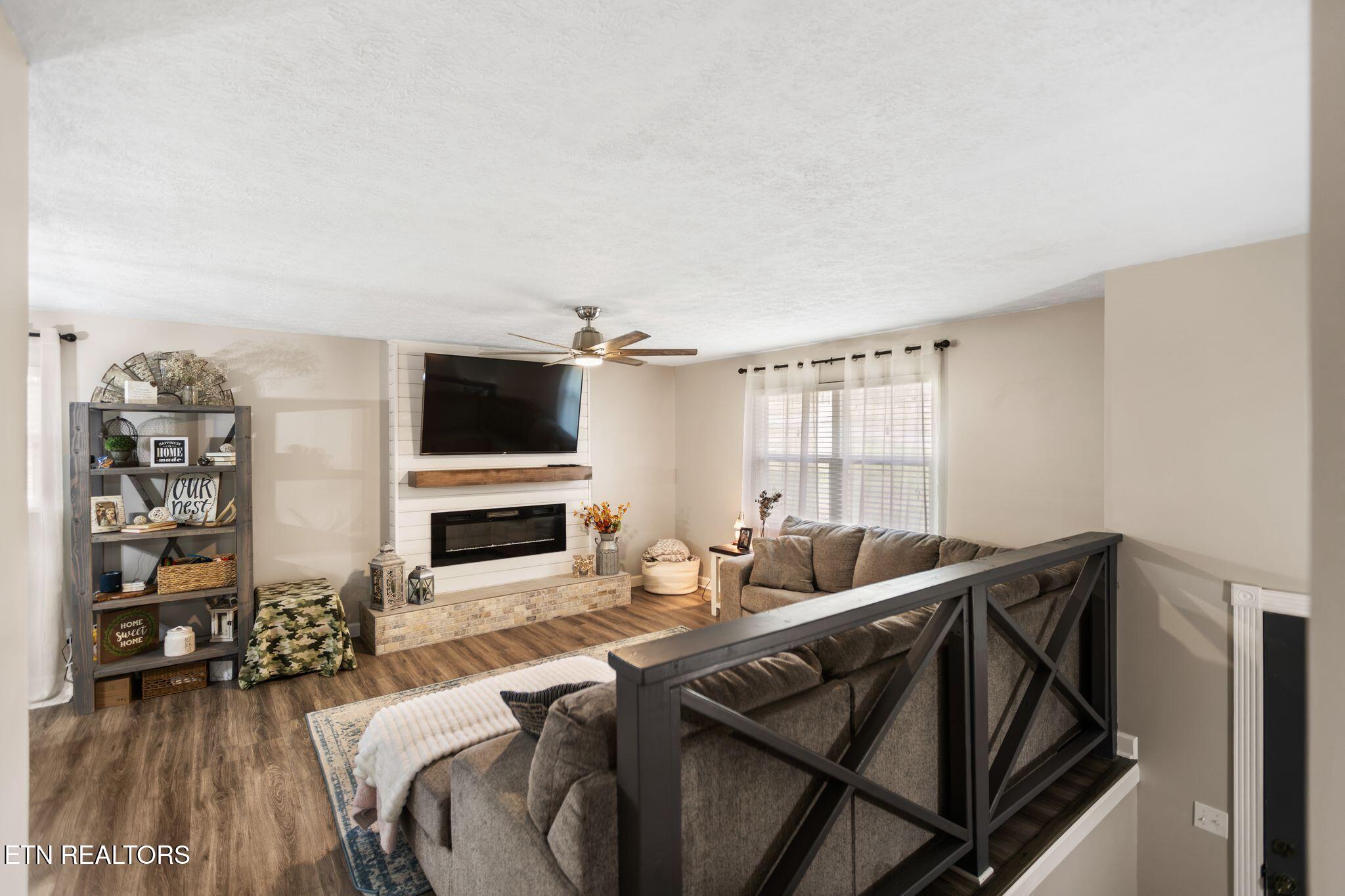 216 Greenwood Drive Harriman TN 37748
