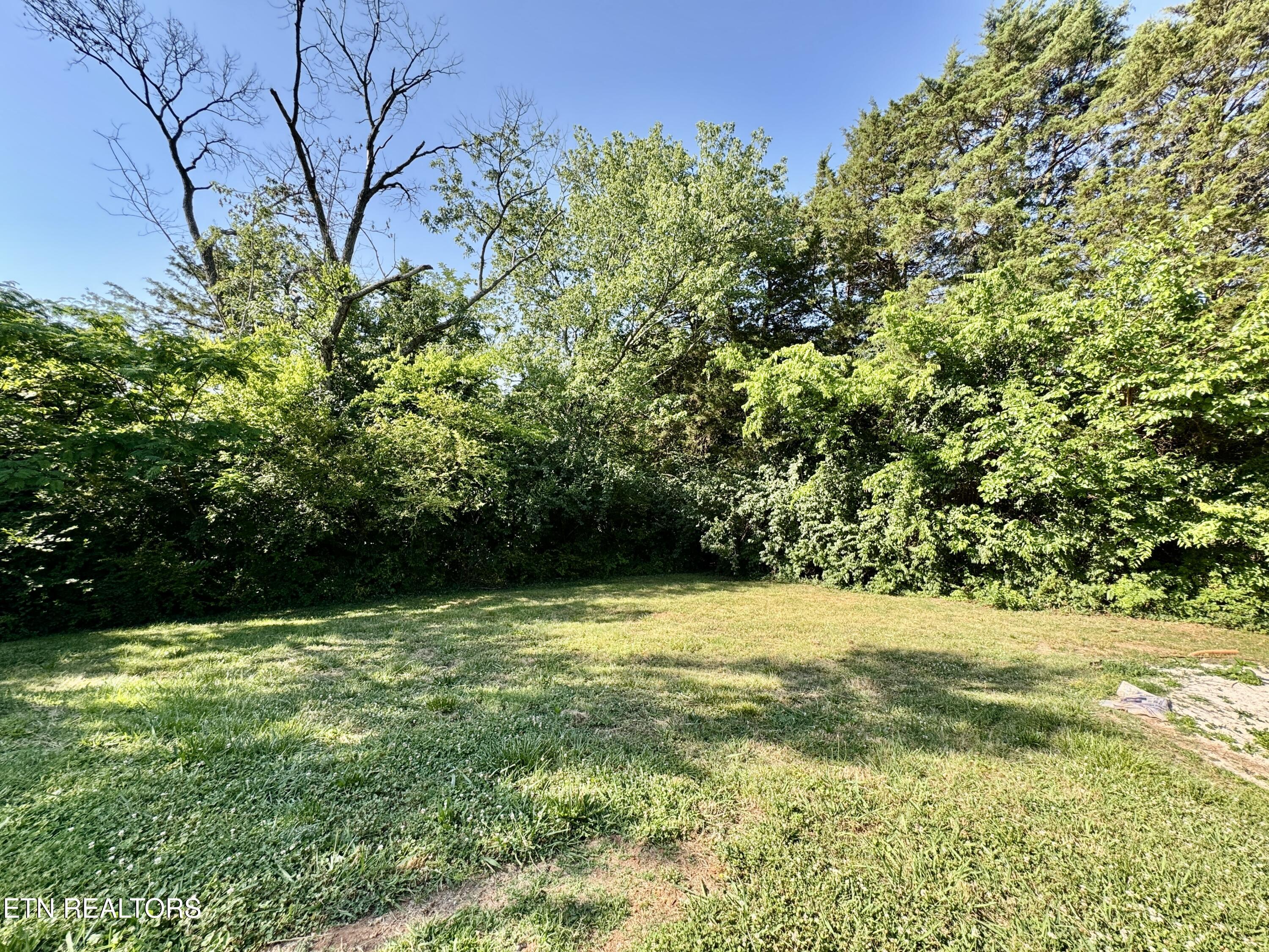 6124 Kirbury Knoxville TN 37909