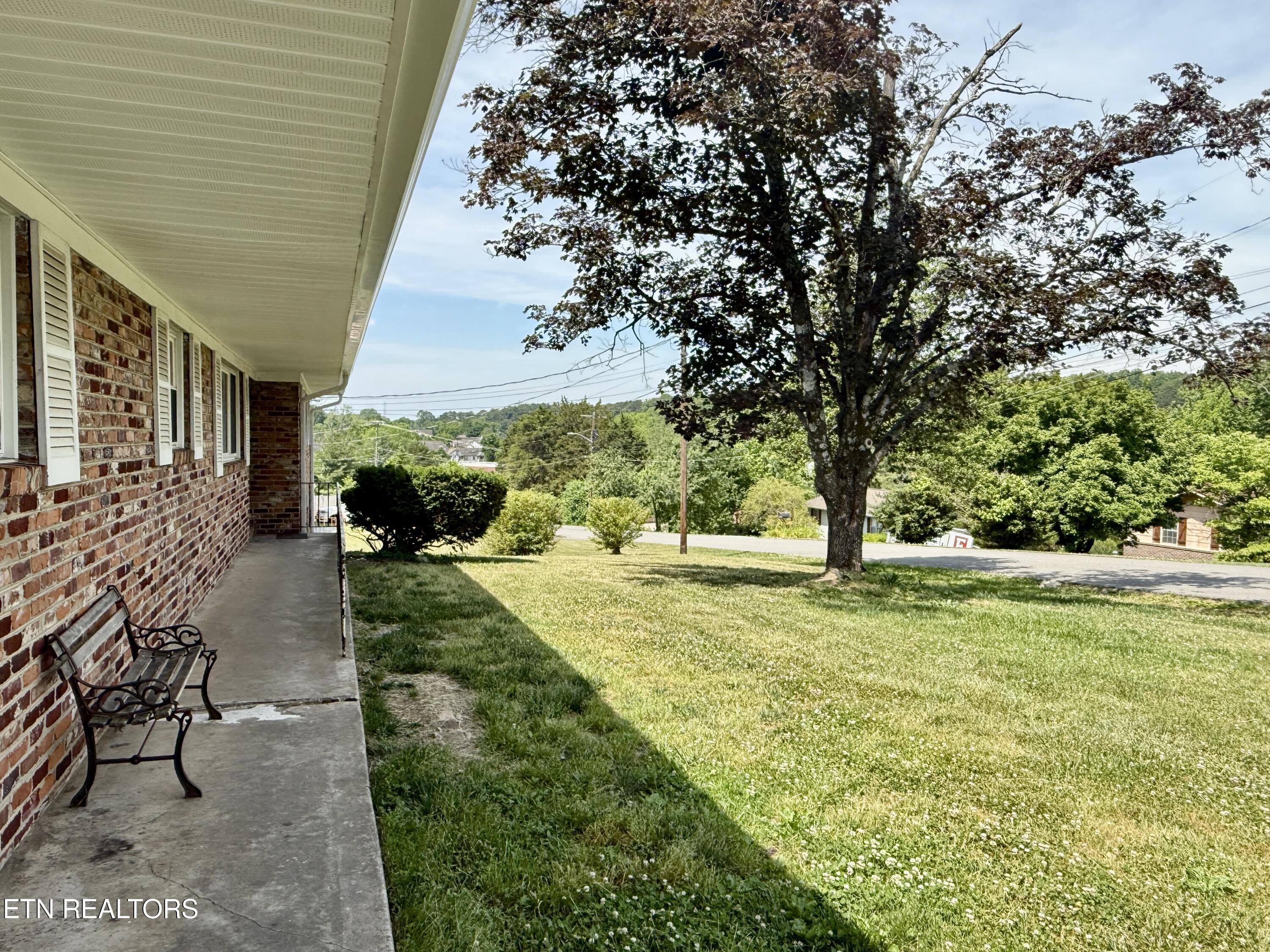 6124 Kirbury Knoxville TN 37909