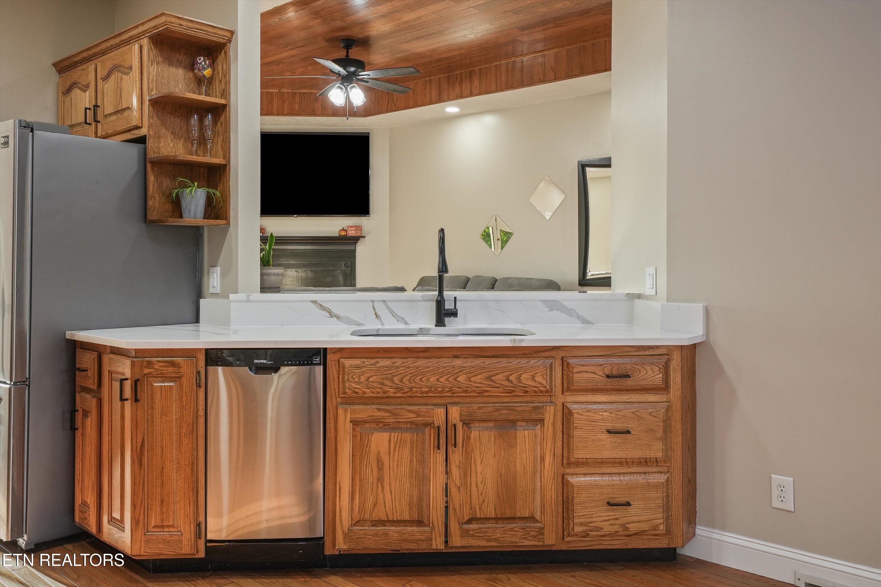 286 Bobcat Trail Caryville TN 37714