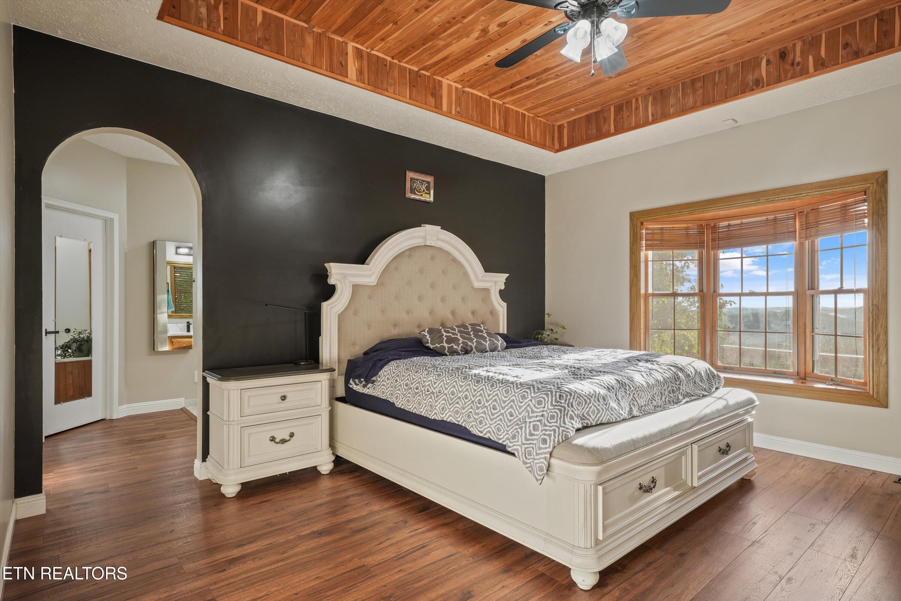 286 Bobcat Trail Caryville TN 37714