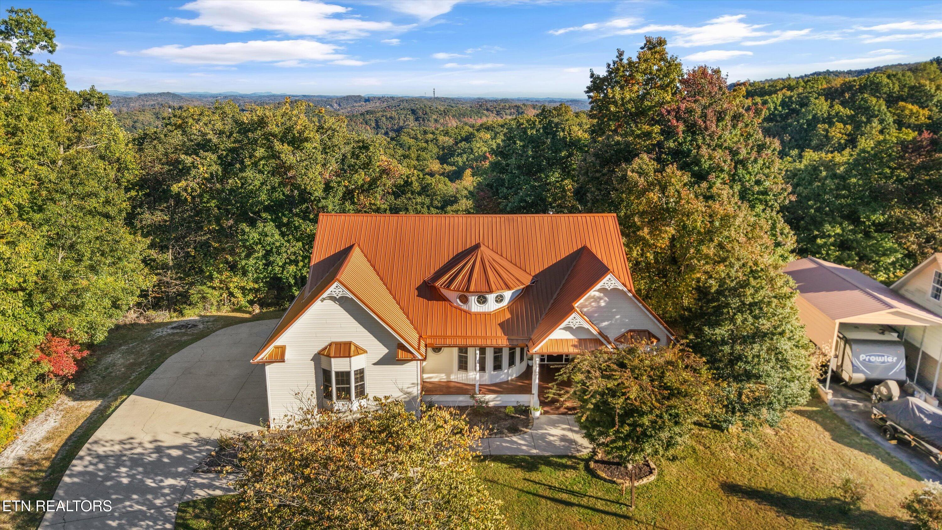 286 Bobcat Trail Caryville TN 37714