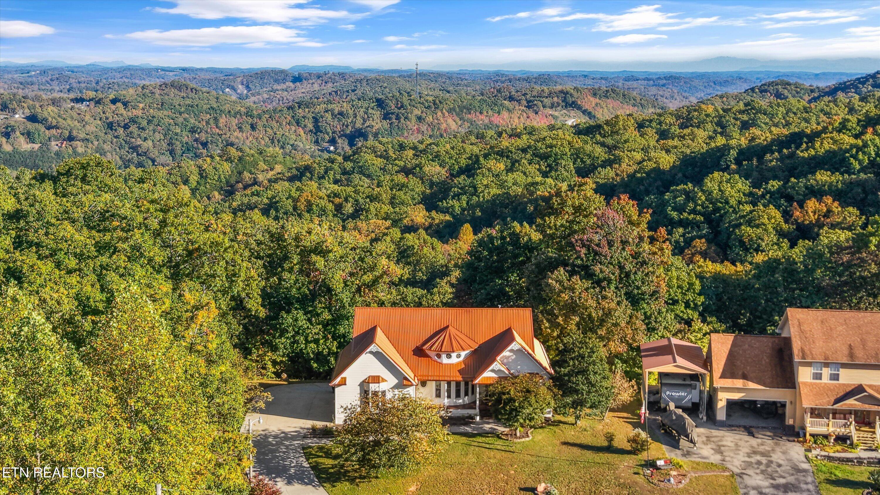 286 Bobcat Trail Caryville TN 37714