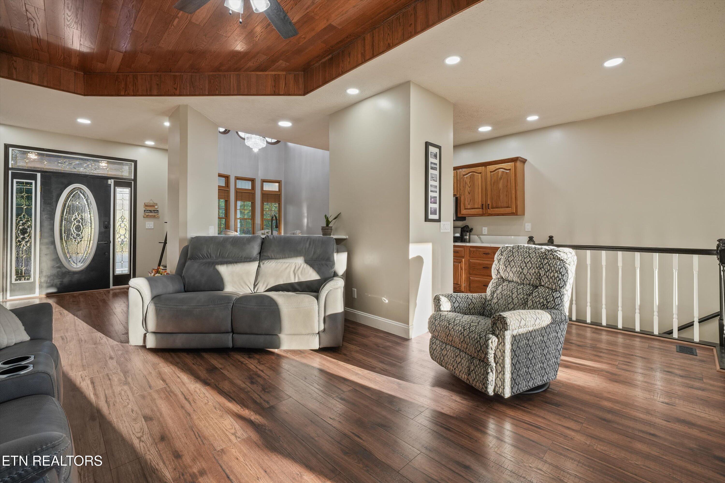 286 Bobcat Trail Caryville TN 37714