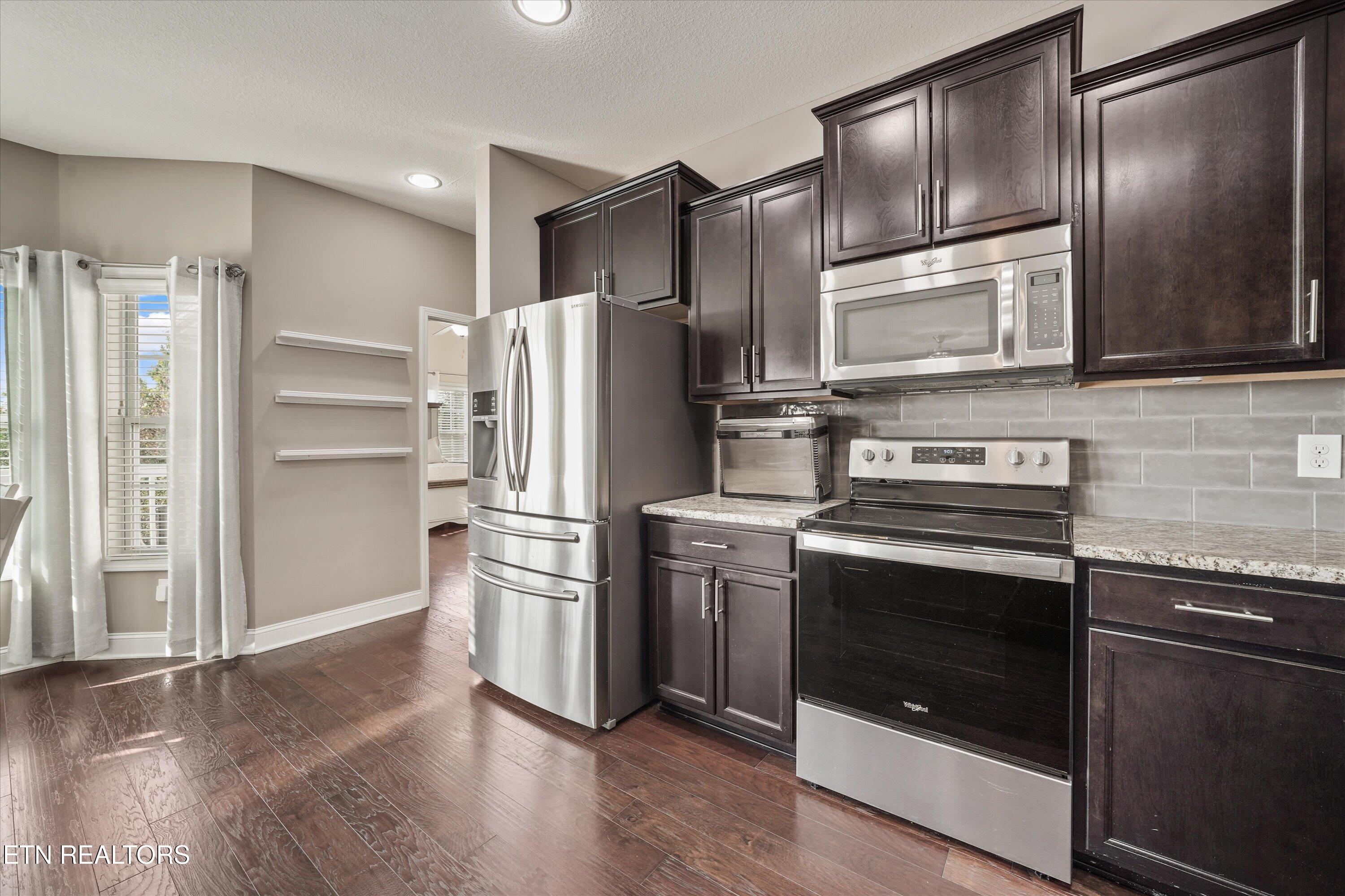 6016 Hollow View Lane Knoxville TN 37924